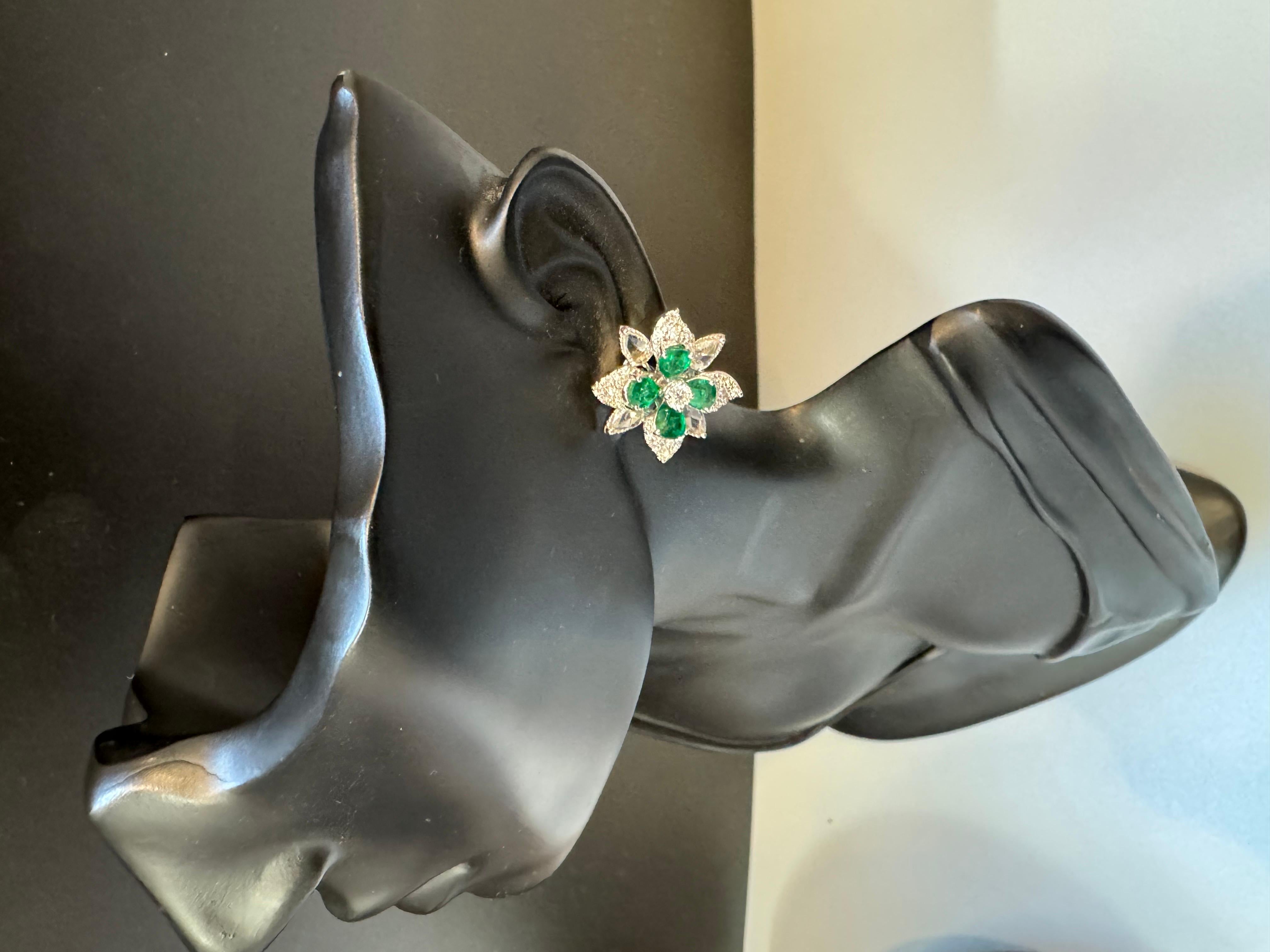 2.5Ct Natural Zambian Emerald  & 1.75 Ct Diamond & Rose cut Diamond Earring 18KG For Sale 9