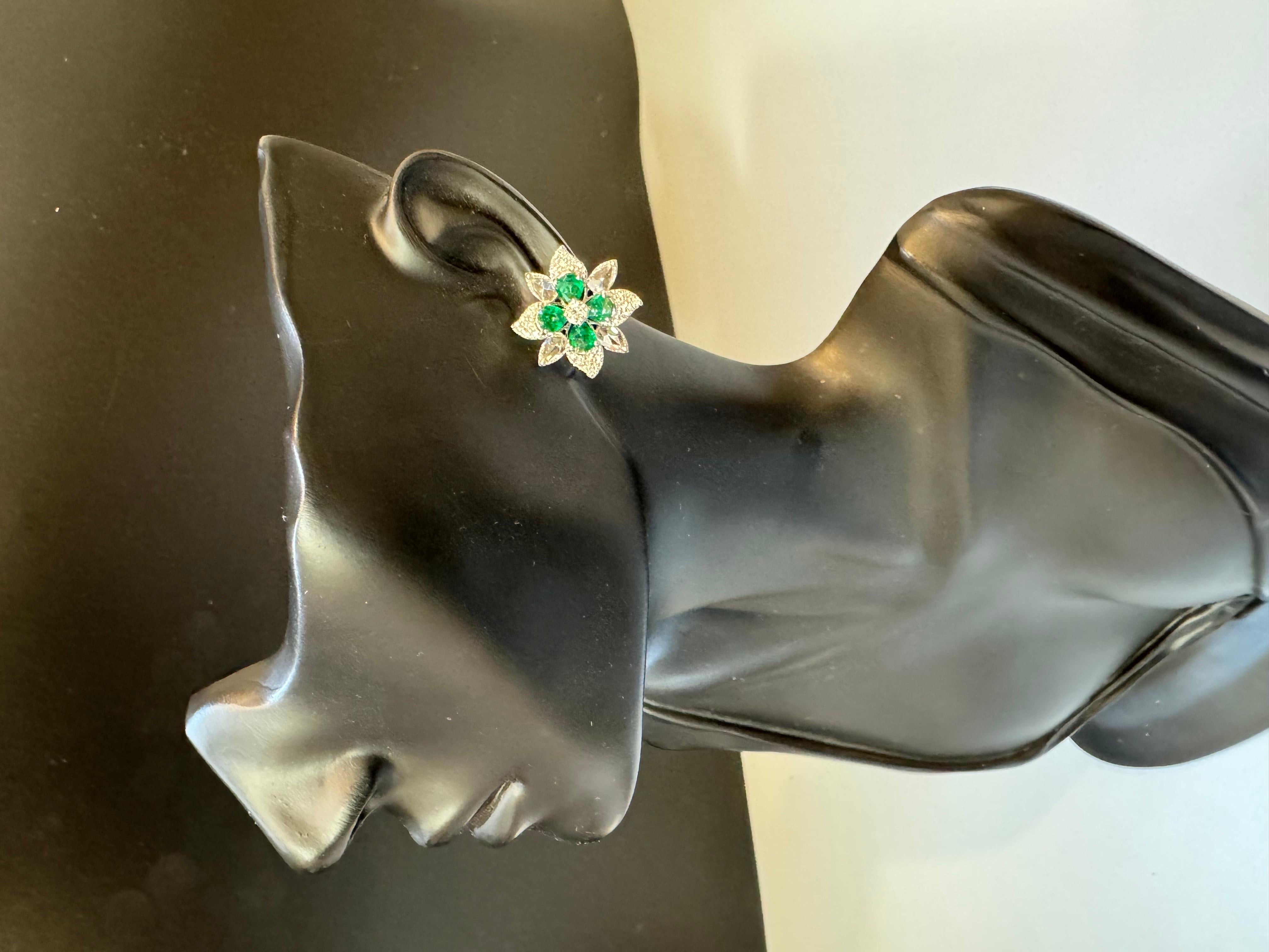 2.5Ct Natural Zambian Emerald  & 1.75 Ct Diamond & Rose cut Diamond Earring 18KG For Sale 4
