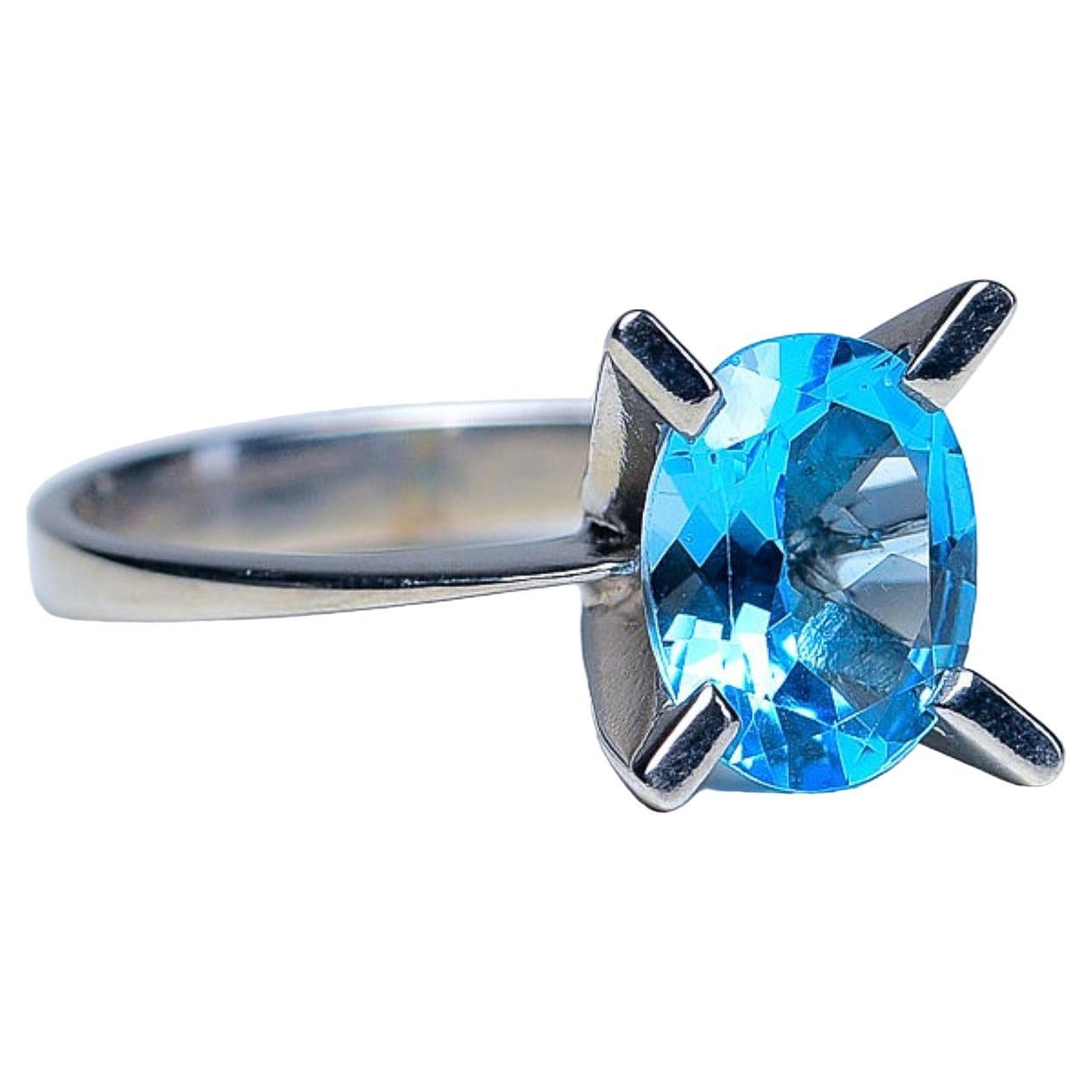  2.5ct Oval Cut Blue Topaz Solitaire Ring For Sale 1