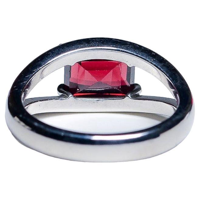2.5ct Cushion Cut Red Garnet Ring  In New Condition In Sheridan, WY