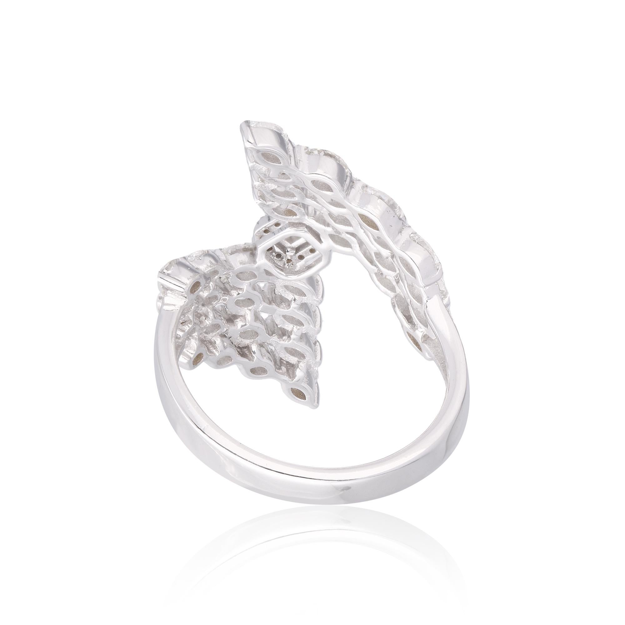 En venta: Anillo de cóctel de diseño con diamantes en racimo SI/H de 2,5 qt Oro blanco de 18 quilates Joyería fina  6