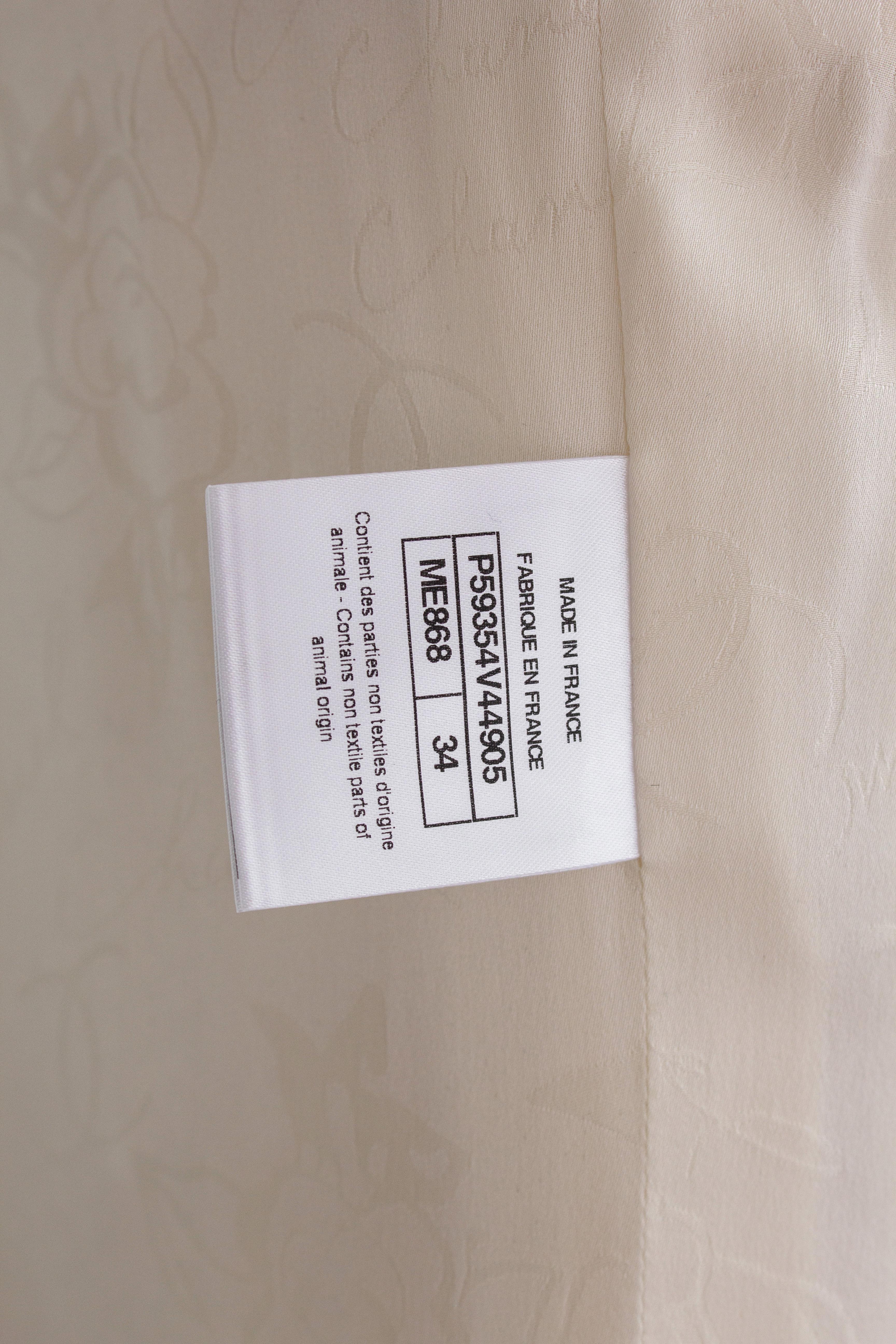 $25K Chanel Pre-Fall 2018 Métiers d'Art Hamburg Perla Giacca in tweed bianco in vendita 11