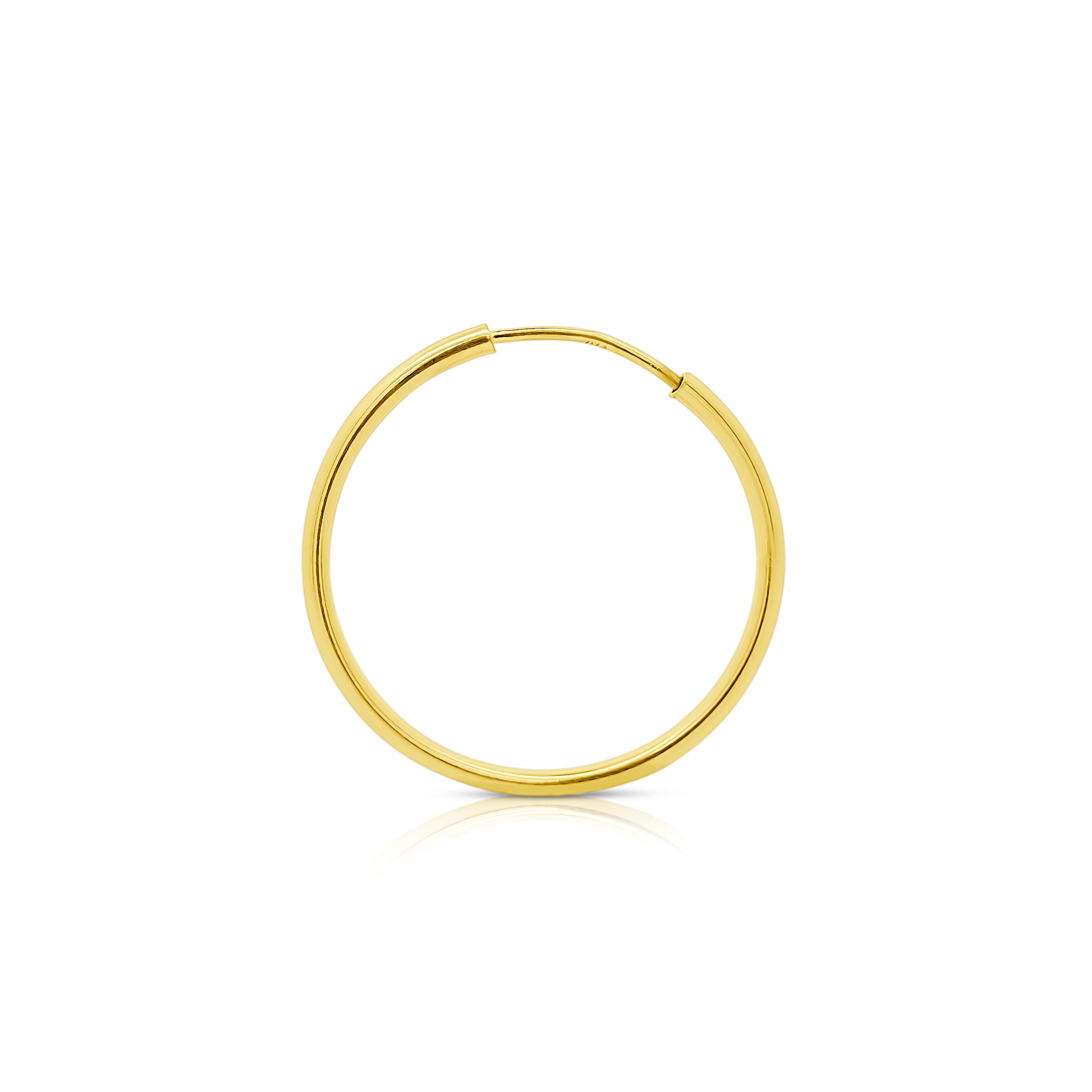 25mm 14K massivem Gold dünnen Reifen Ohrringe auf Hidden Wire Closure im Zustand „Neu“ im Angebot in Miami, FL