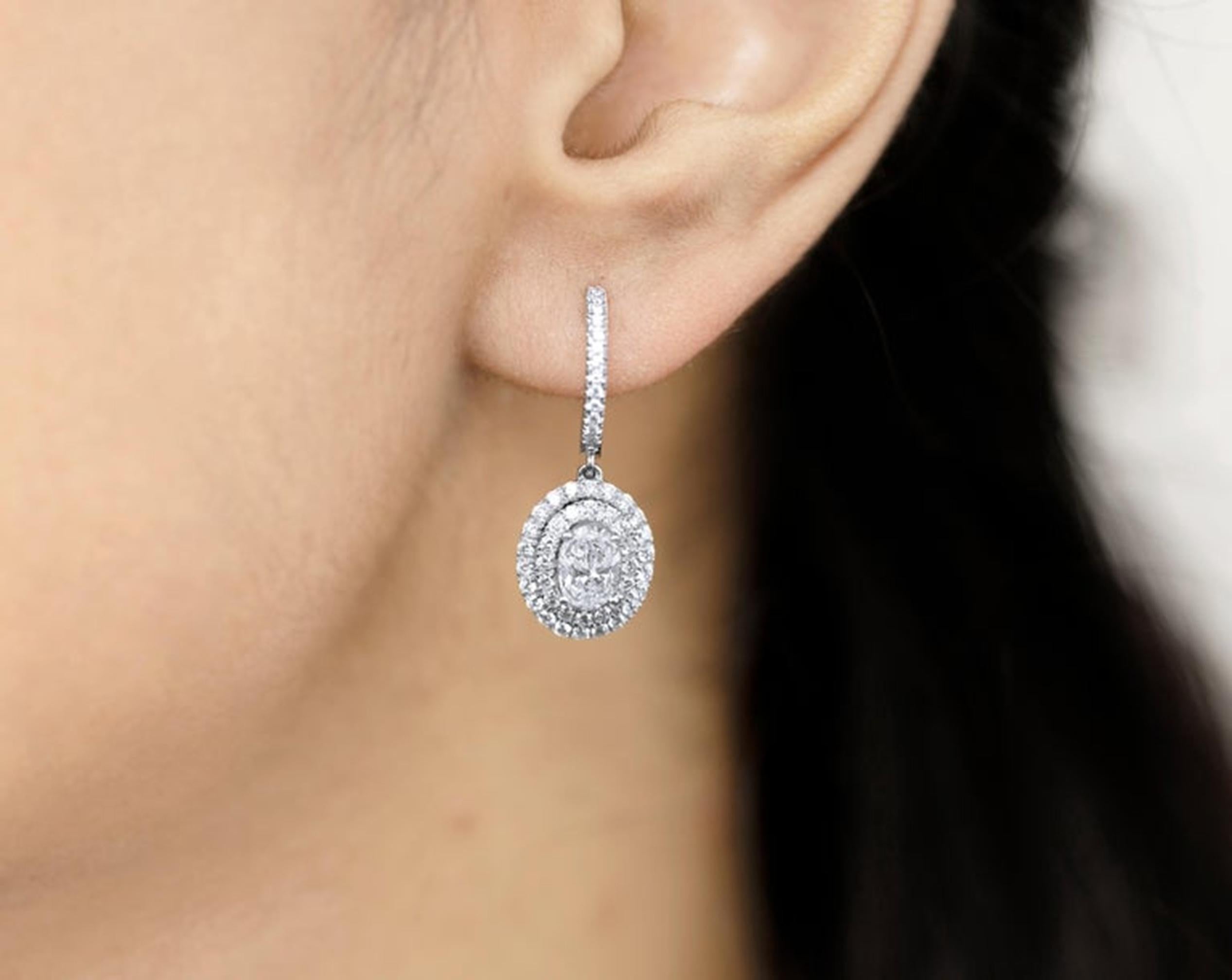 2,5TCW GIA Diamant-Ovalschliff-Doppelhalo-Ohrringe aus 18K Weißgold - ArtDeco im Angebot 2