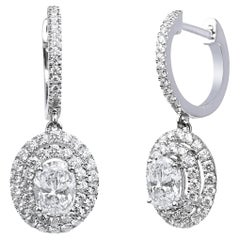 Boucles d
oreilles pendantes en or blanc 18 carats avec double halo de diamants taillés en ovale de 2,5 carats GIA -ArtDeco