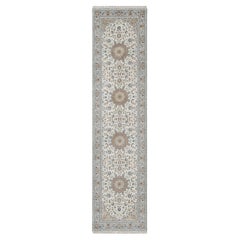 Tapis oriental noué à la main 250 KPSI en laine et soie ivoire Nain 2'5"x10'