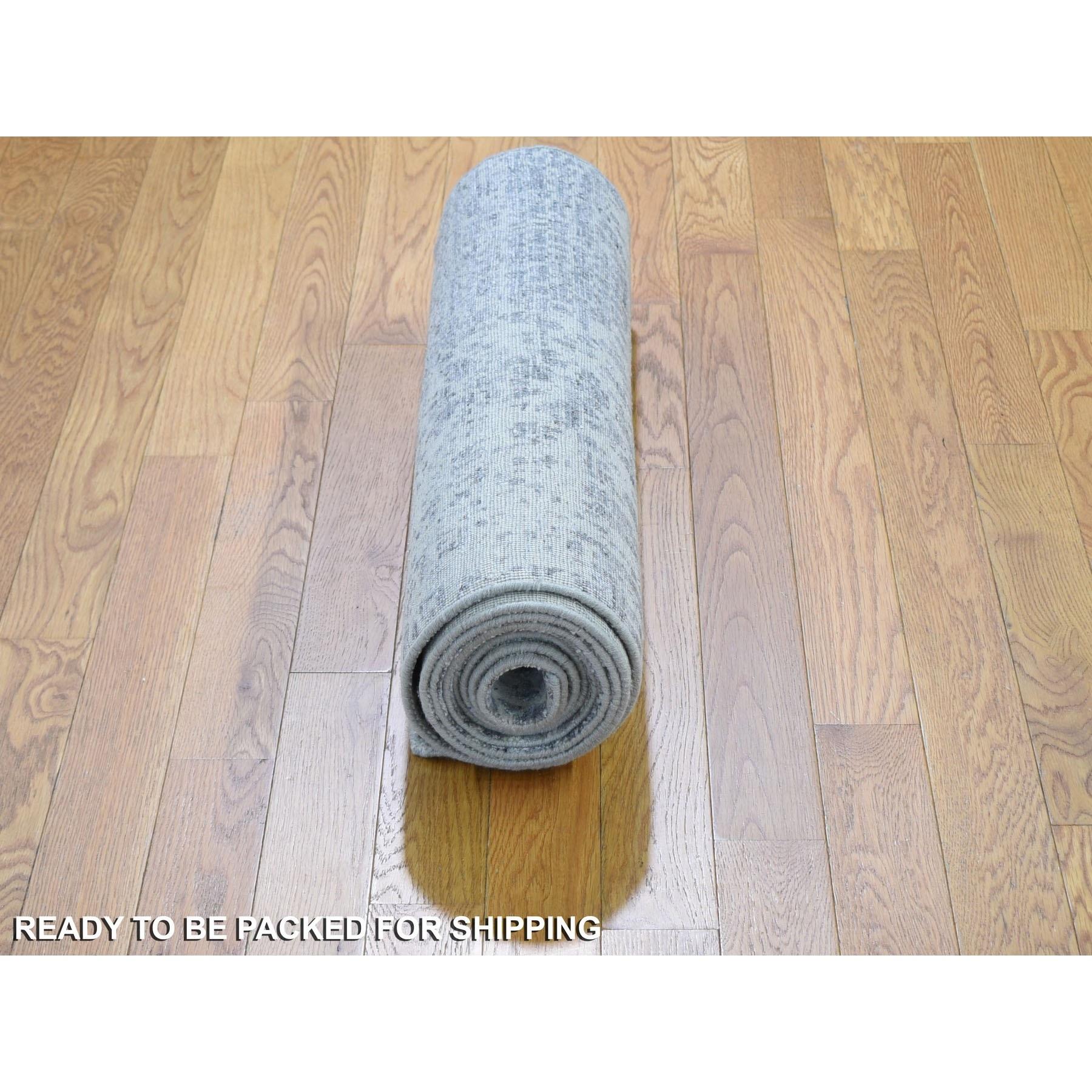 Hand-Knotted 2'5