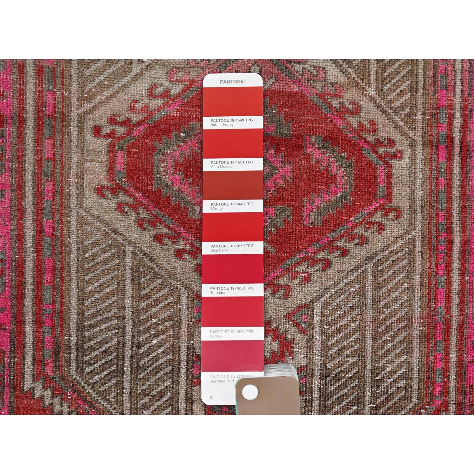 Persiano Tappeto Runner rosso sovratinto Vintage Persian Serab annodato a mano in pura lana in vendita