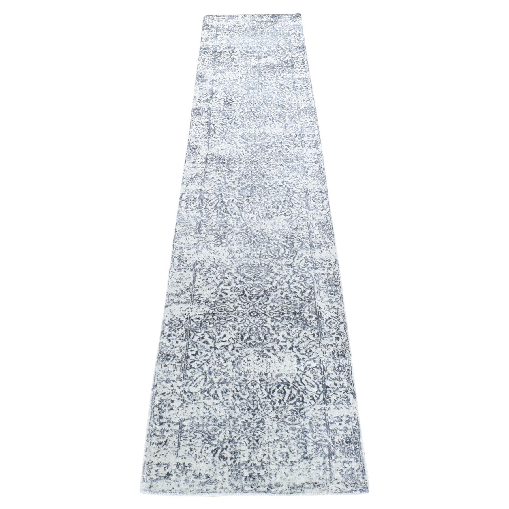 2'5"x12' Light Gray Transitional Jacquard Loomed Wool and Silk Runner Rug For Sale