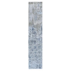 2'5 "x12'1" Ivory Dense Weave Abstract Design Wool and Silk Hand Made Runner Rug (Tapis de course en laine et soie)