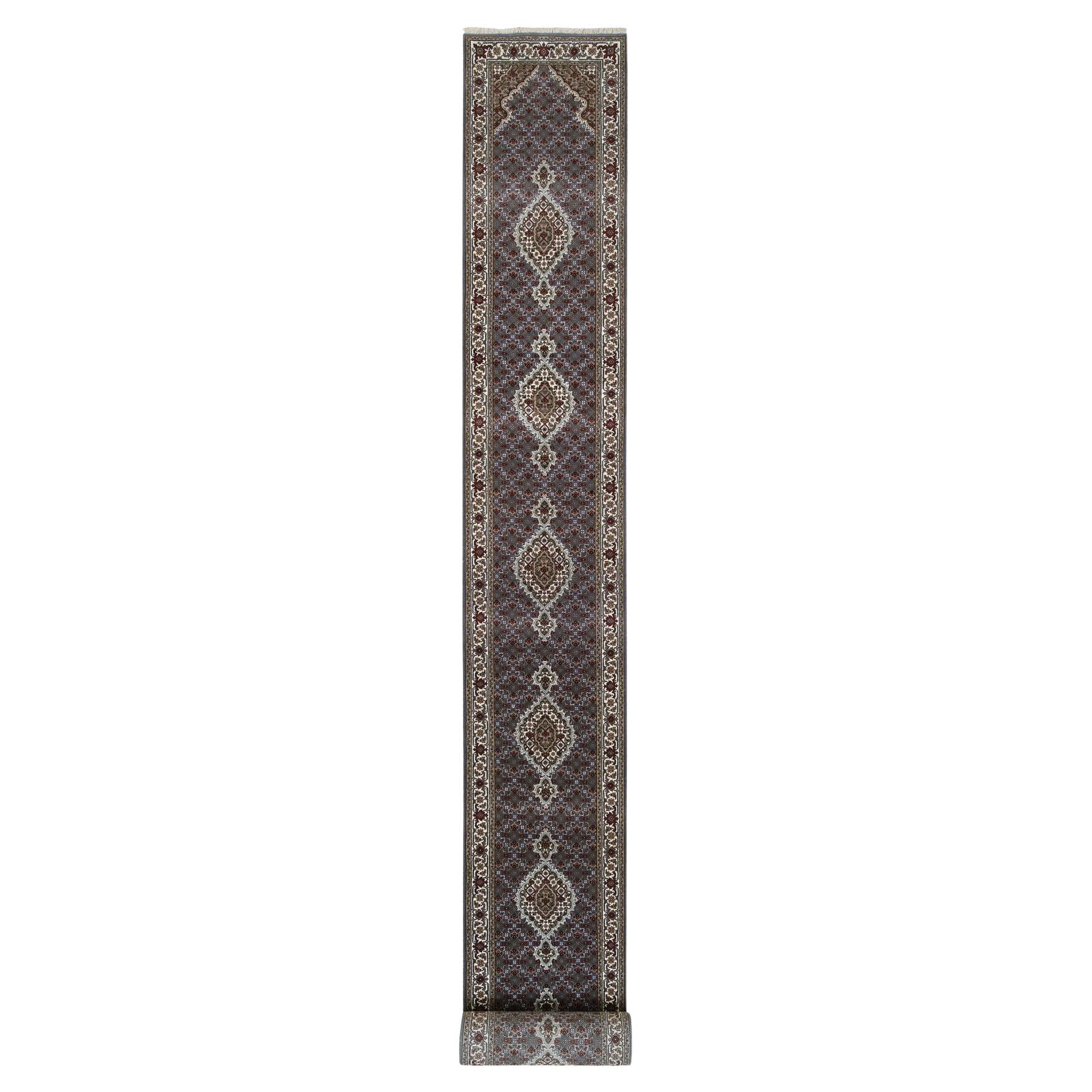 2'5 "x23' Hellgrauer handgeknüpfter Wollteppich, Tabriz Mahi Läufer Orientteppich im Angebot