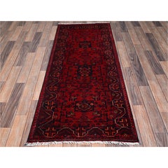 2'5" x 6' roter Afghan-Andkhoy-Läufer aus weicher Wolle, handgeknüpft, mit Stammesmotiv