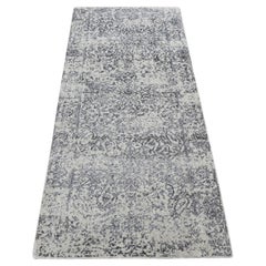 2'5"x6'1" Gray, Fine Jacquard Hand Loomed, Wool and Silk Runner Rug
