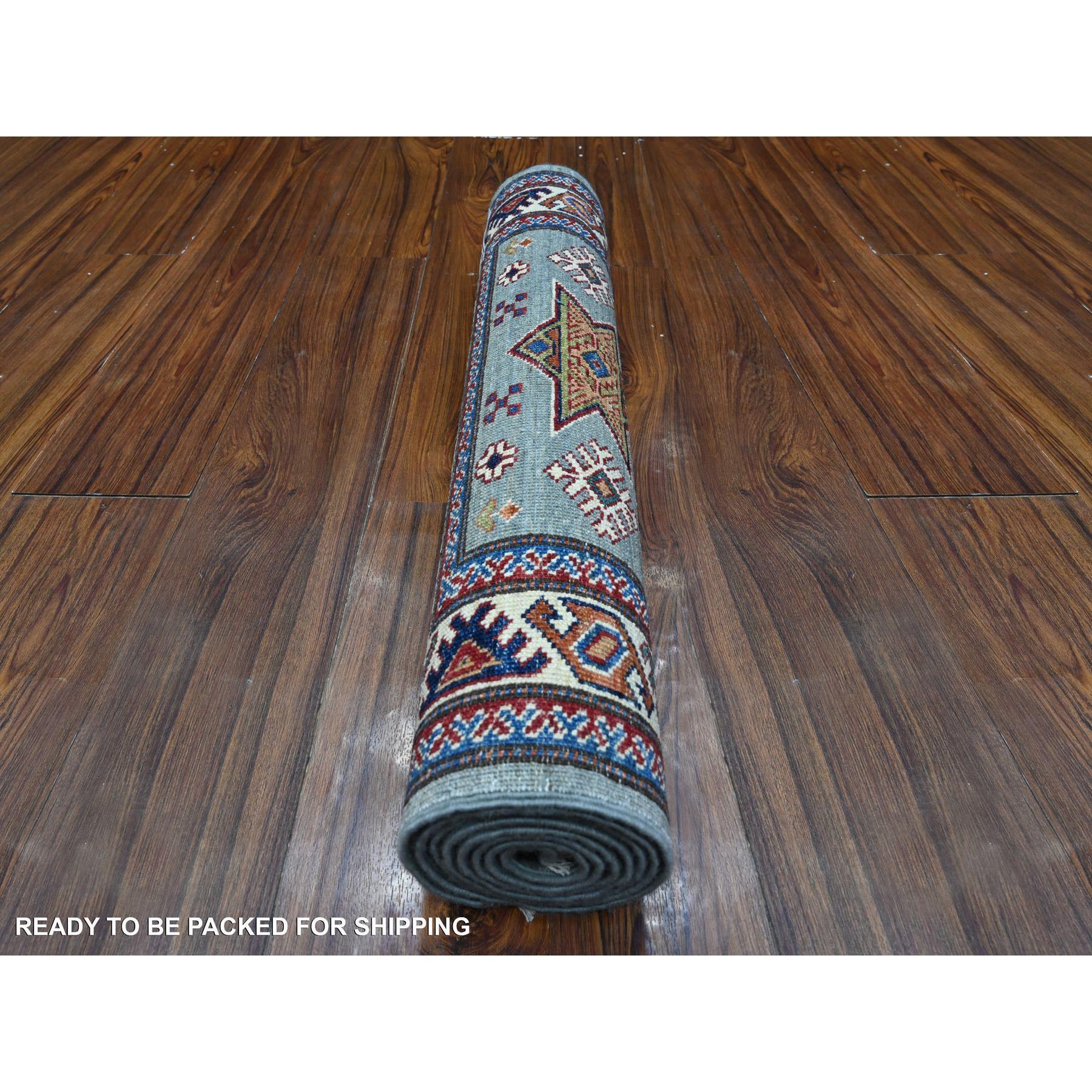 Hand-Knotted 2'5