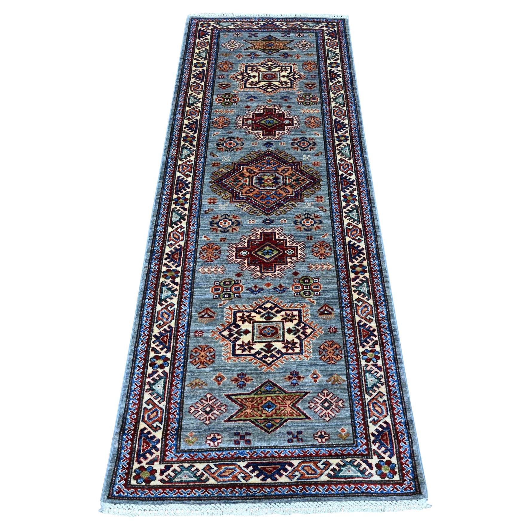 2'5"x6'10" Walgrauer handgeknüpfter Wollteppich mit Stammeselementen aus Super Kazak