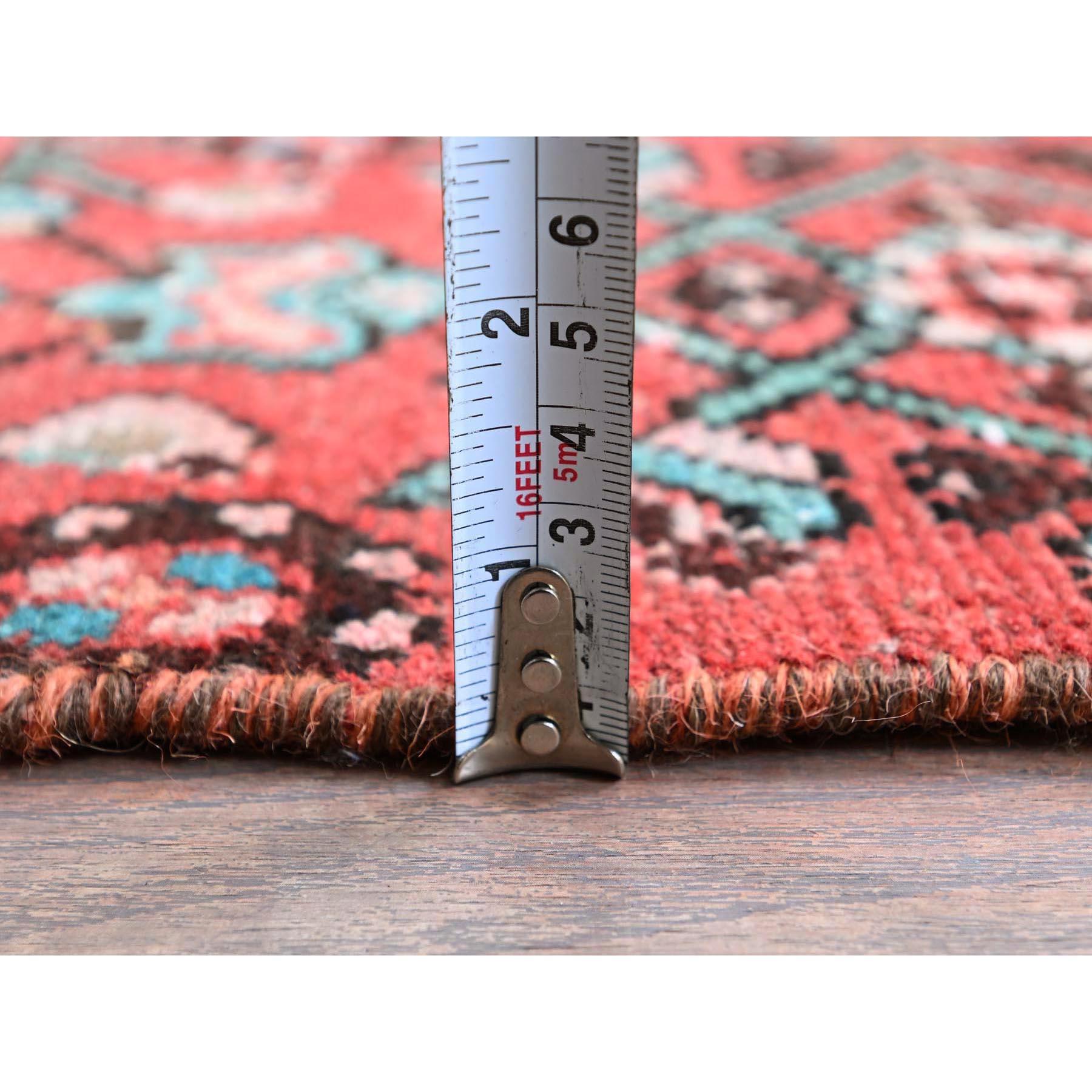 Tapis oriental rouge vintage persan Hussainabad noué à la main 2'5