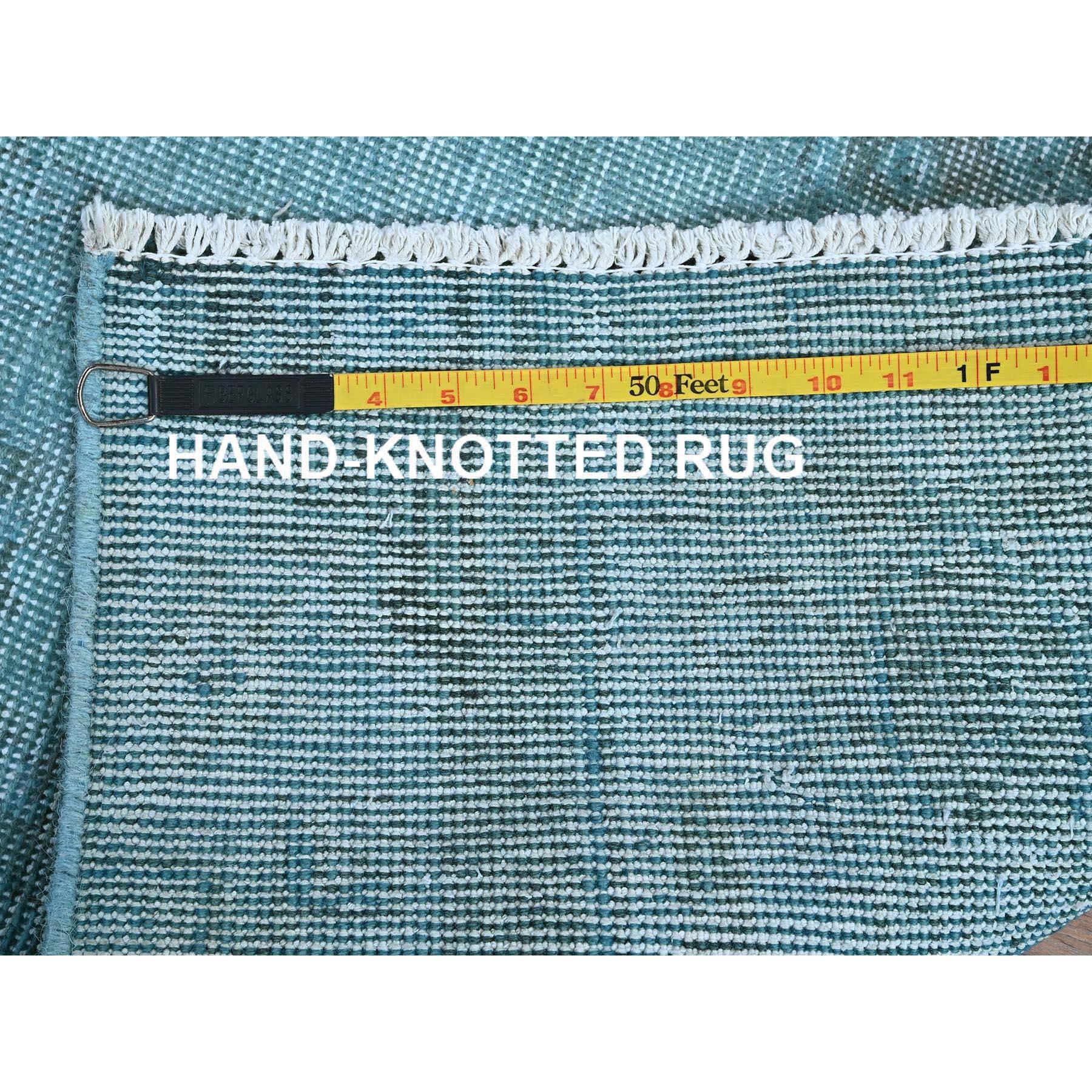 Metà XX secolo Tappeto Runner in lana persiana vintage Tabriz annodato a mano con sovratintura blu 2'5 