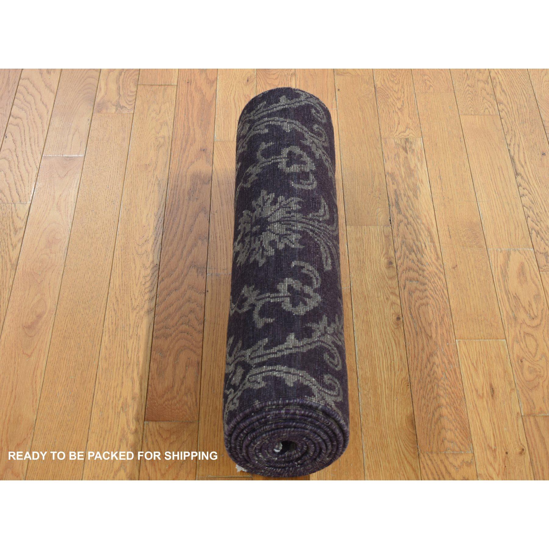 Hand-Knotted 2'5