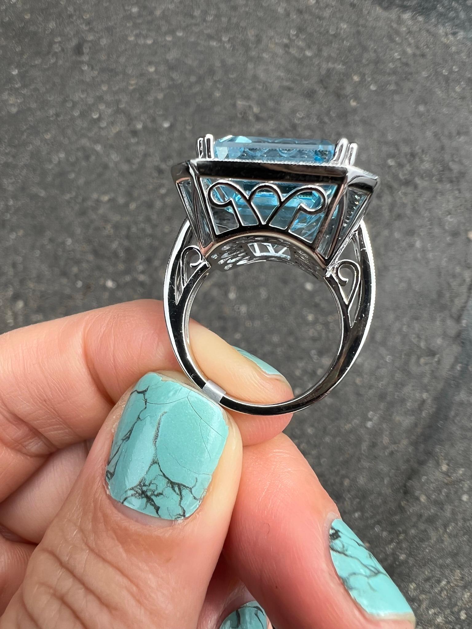 Women's or Men's 26 Carat Blue Topaz and Diamond Ring For Sale