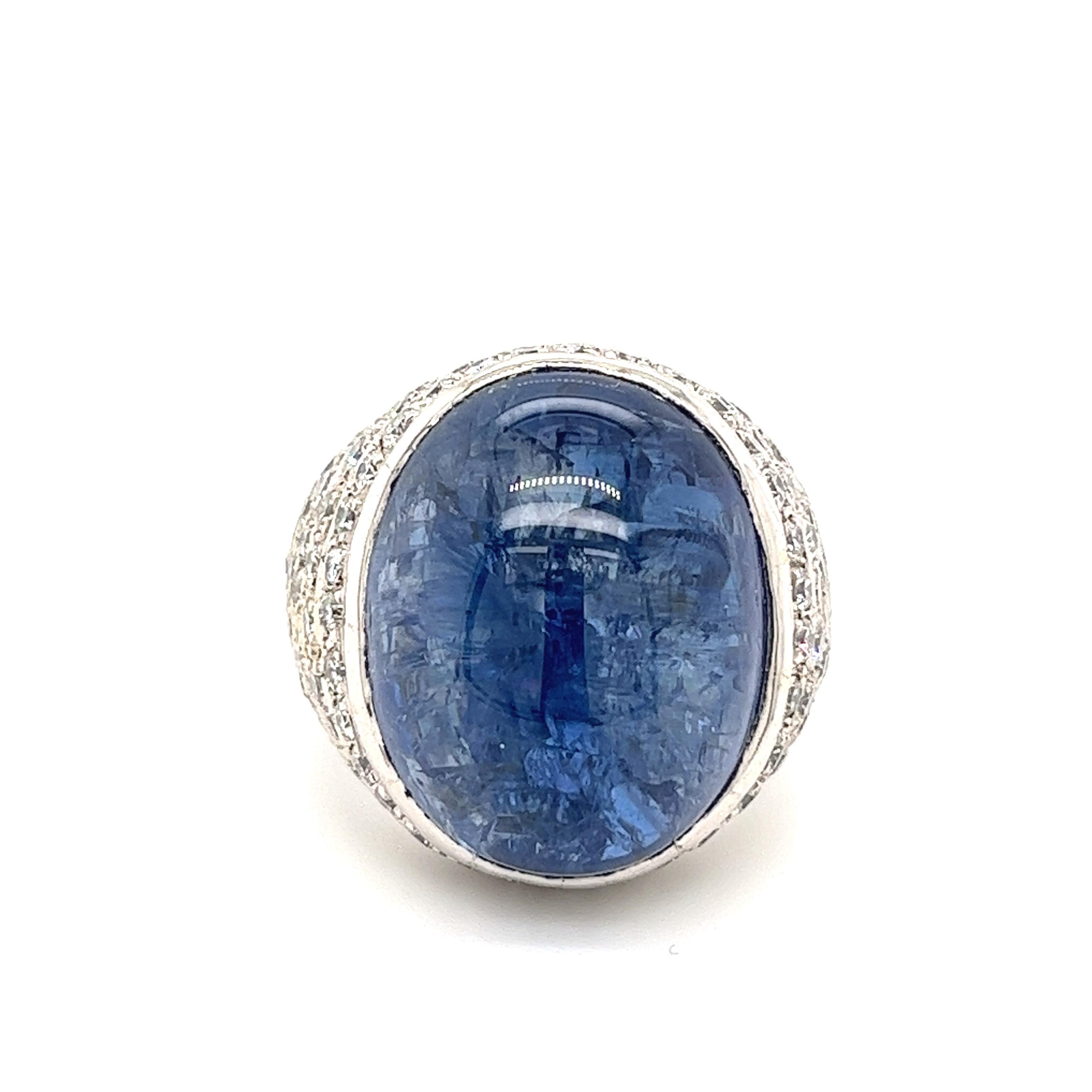 blue sapphire cabochon ring