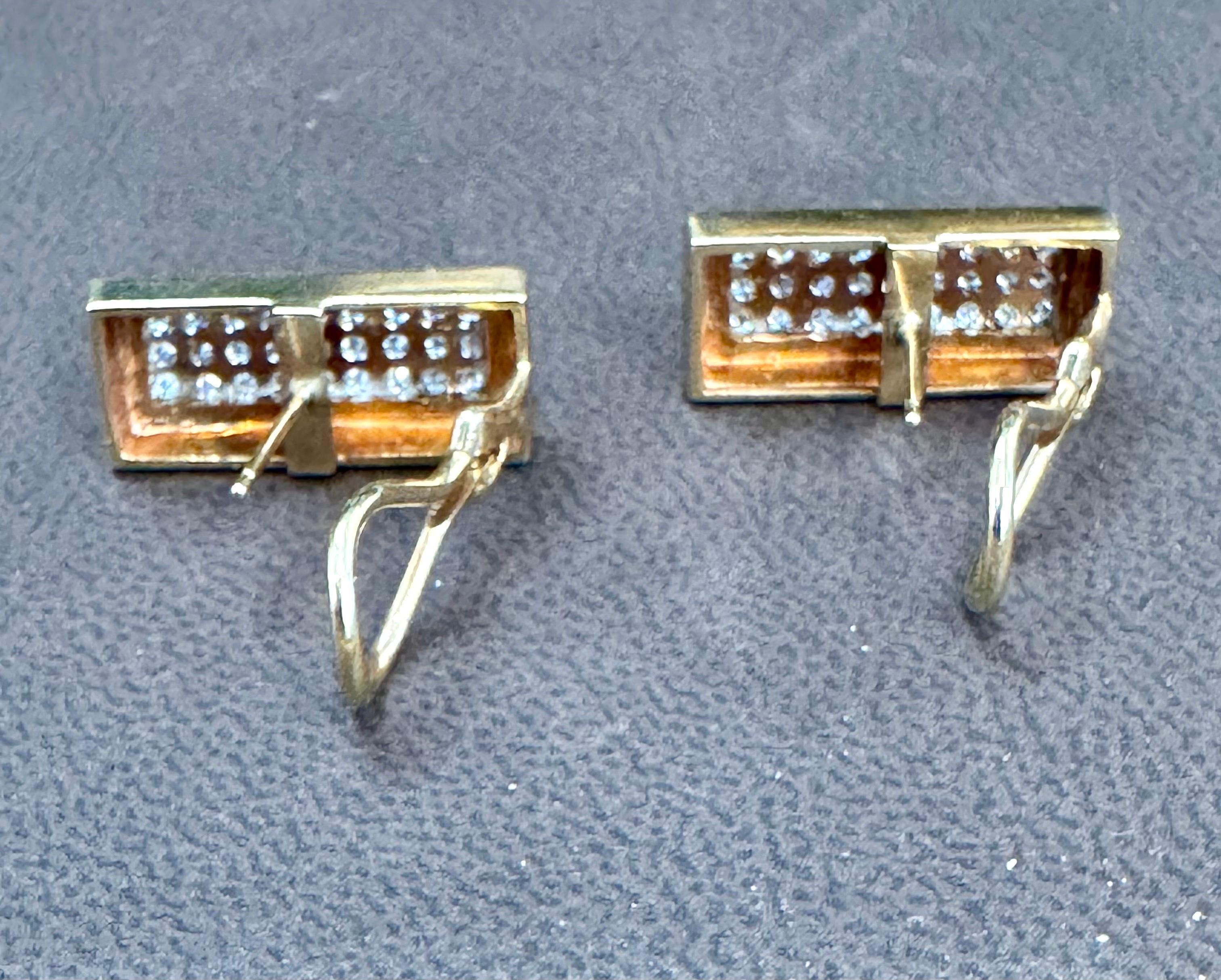 Orecchini da donna con diamante di qualità VS da 2,6 carati, oro giallo 14 carati 9,8 gm in vendita 1