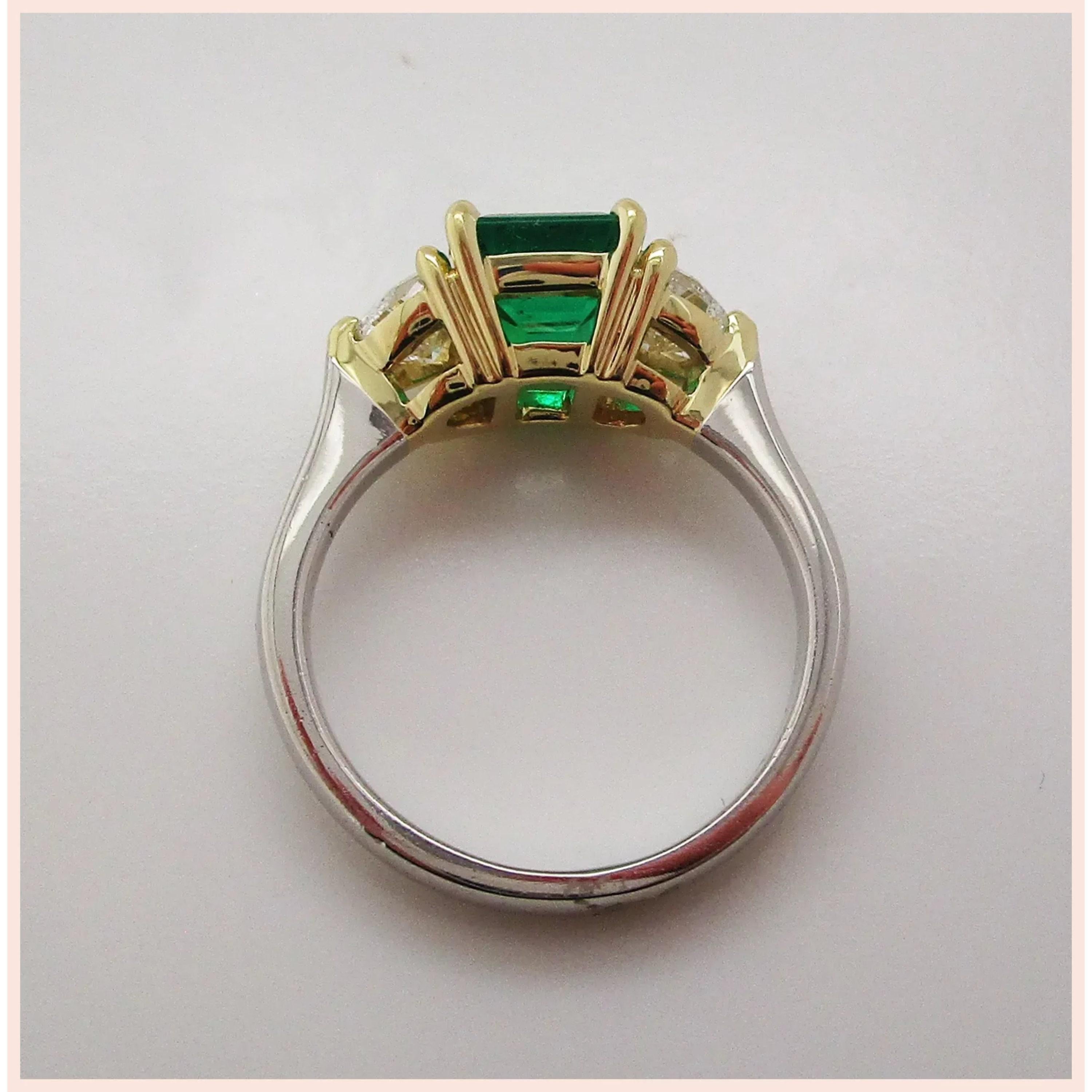 For Sale:  18K Gold 3 CT Natural Emerald and Diamond Antique Art Deco Style Engagement Ring 3