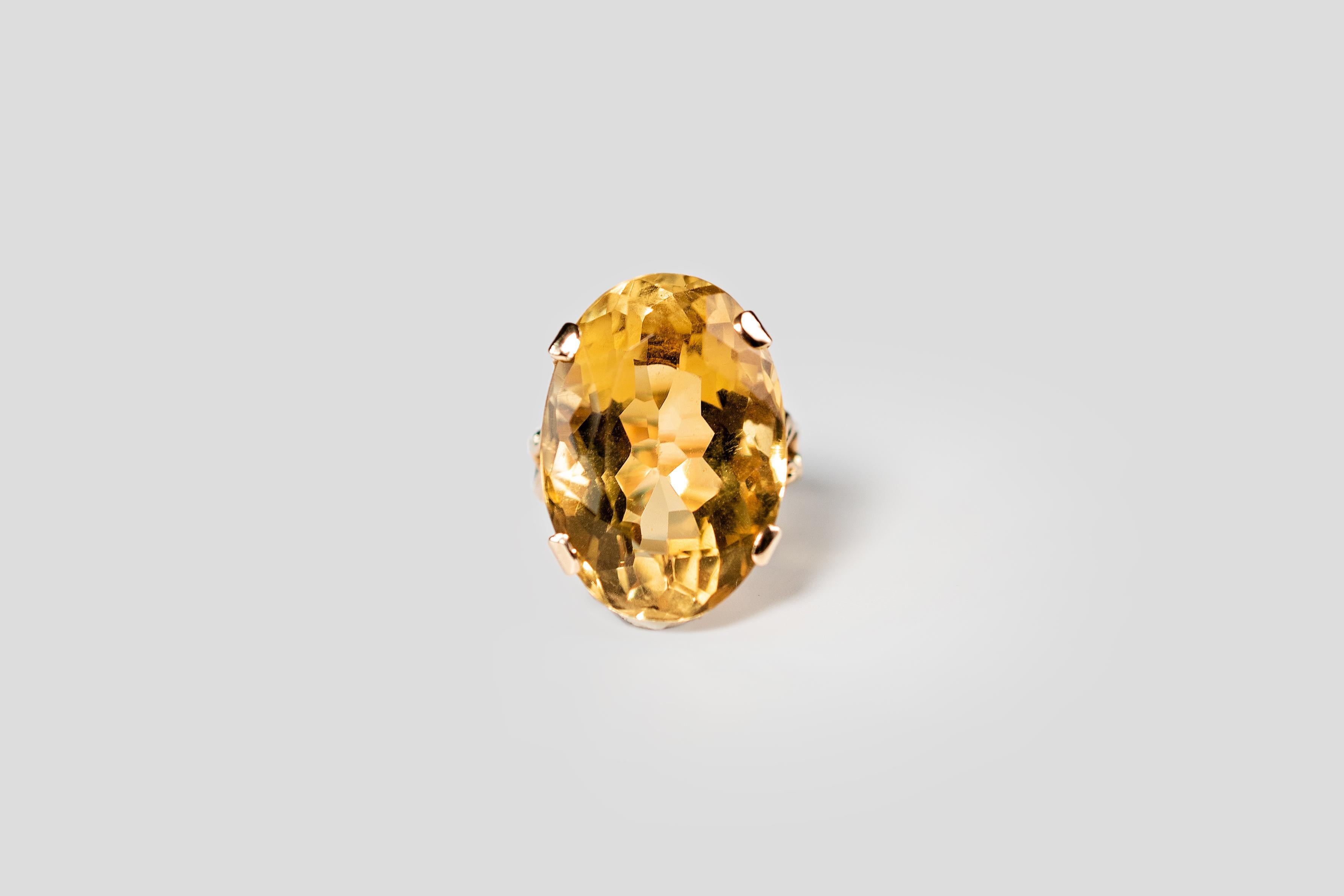 26 Carat Oval Yellow Citrine Ring, Vintage 10k Gold 3