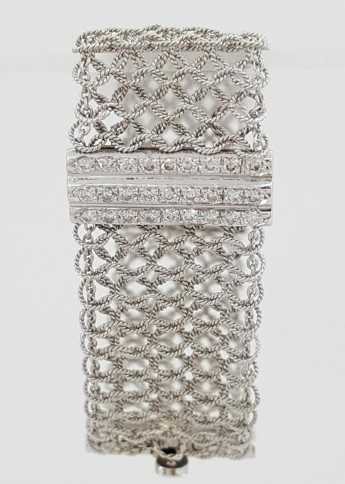 2.6 Carat Round Brilliant Cut Diamond Vintage Mesh Bracelet in 18K White Gold In Excellent Condition For Sale In Chicago, IL