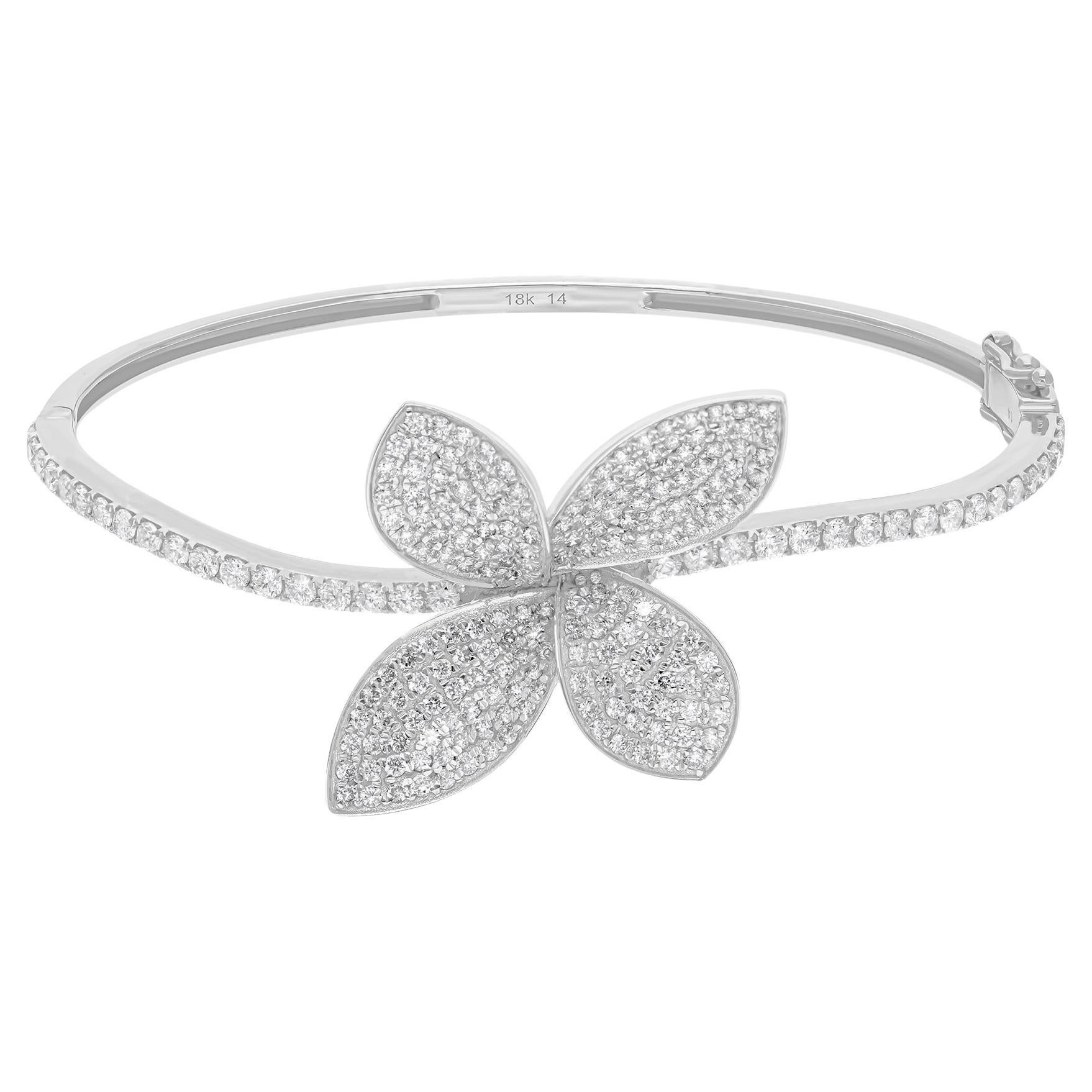 Bracelet papillon en or blanc 18 carats pavé de diamants de 2,6 carats de pureté SI
