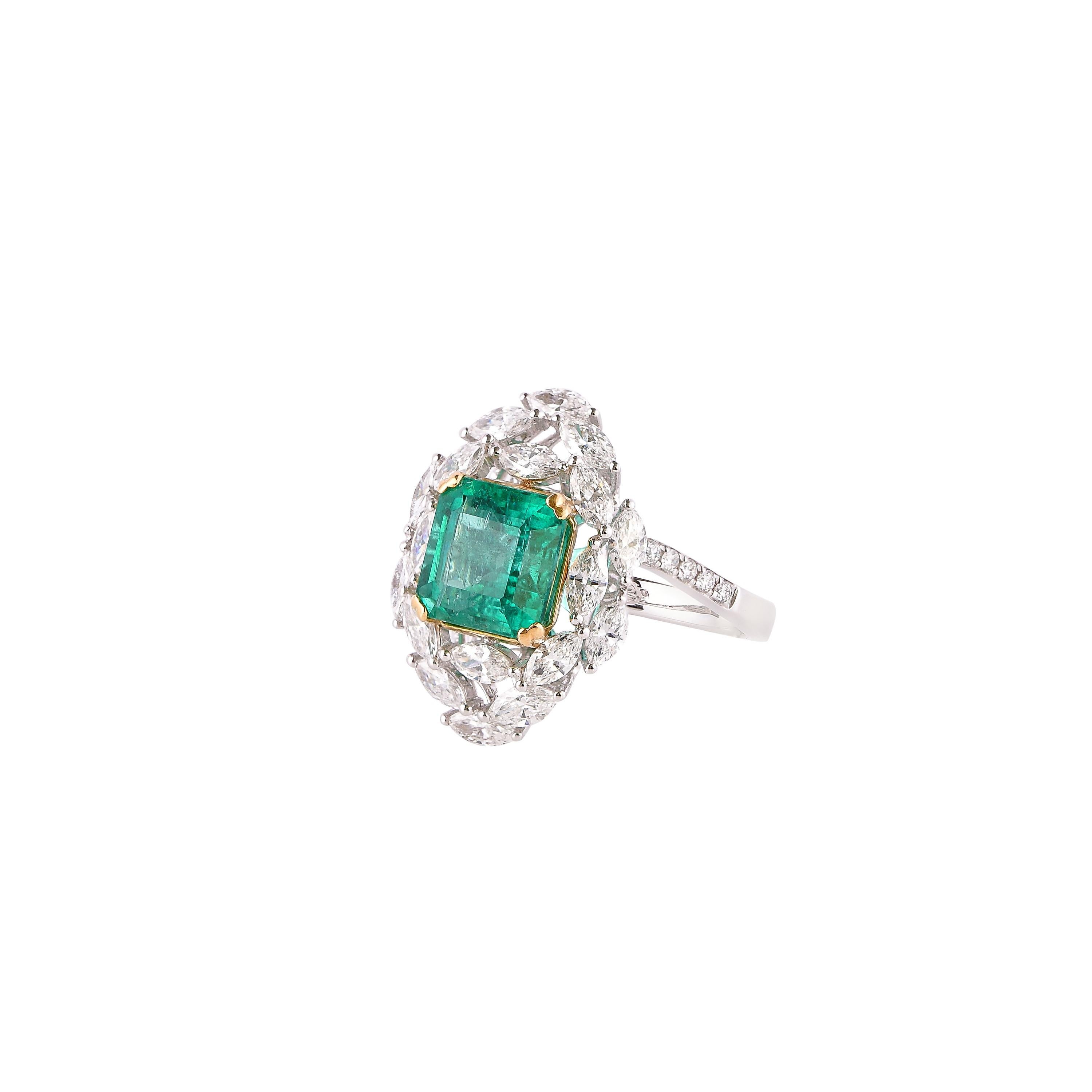 Sunita Nahata GRS zertifizierter sambischer Smaragd 2.60ct. Ring aus 18KWG mit Diamant. (Achteckschliff) im Angebot