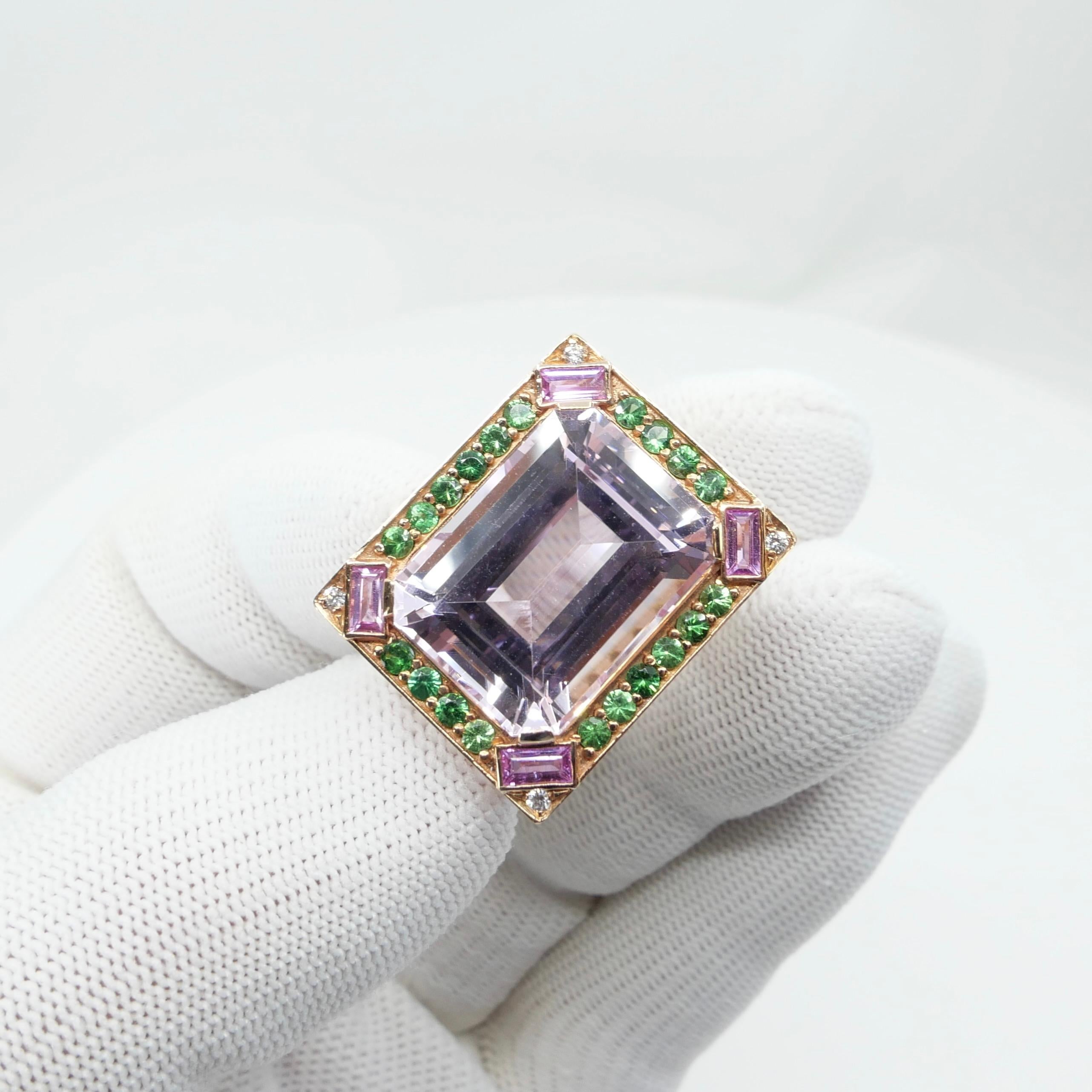 26 Cts Kunzite, Pink Sapphires, Tsavorite & Diamond Ring. XXL Statement Piece. In New Condition For Sale In Hong Kong, HK