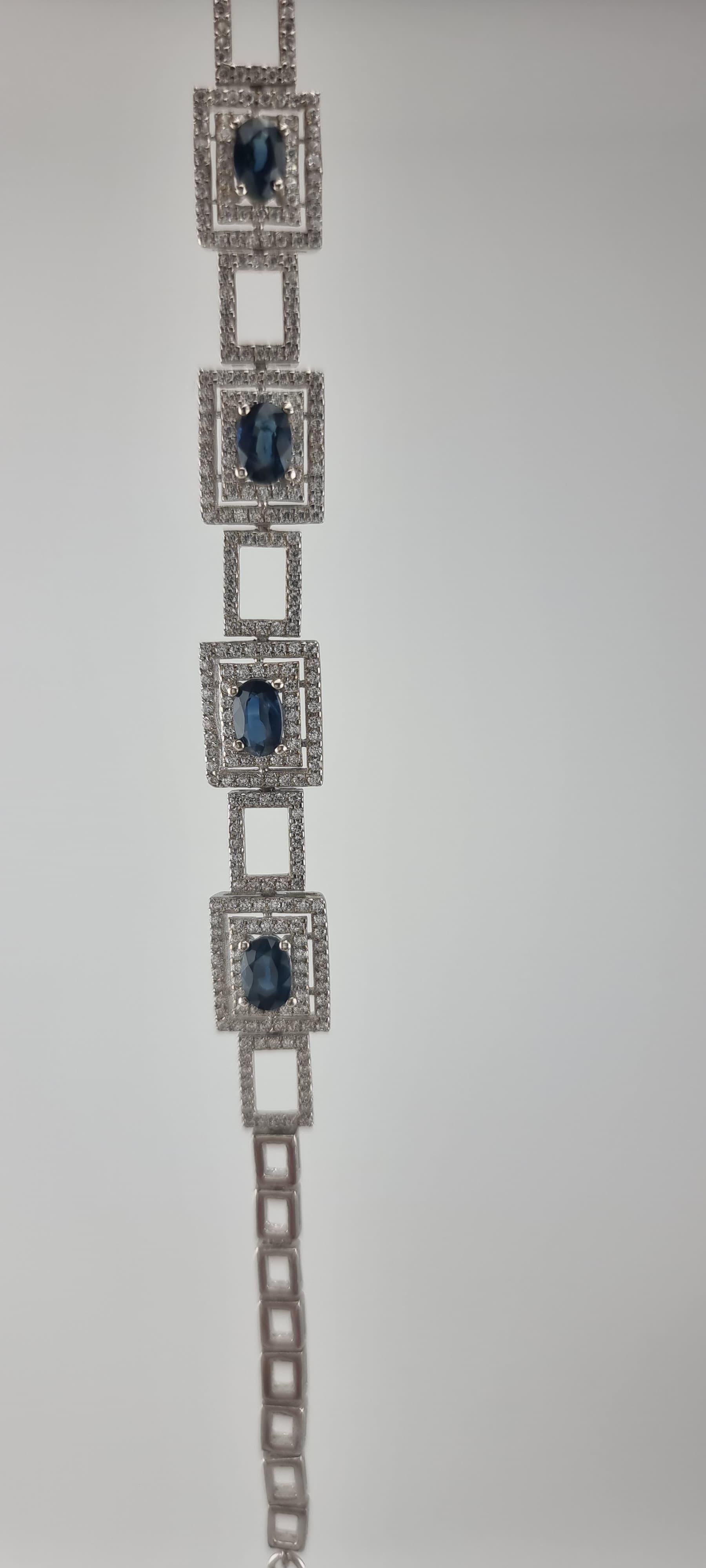 Modern 2.6 ctw Natural Blue Sapphire Square Tennis Bracelet For Sale