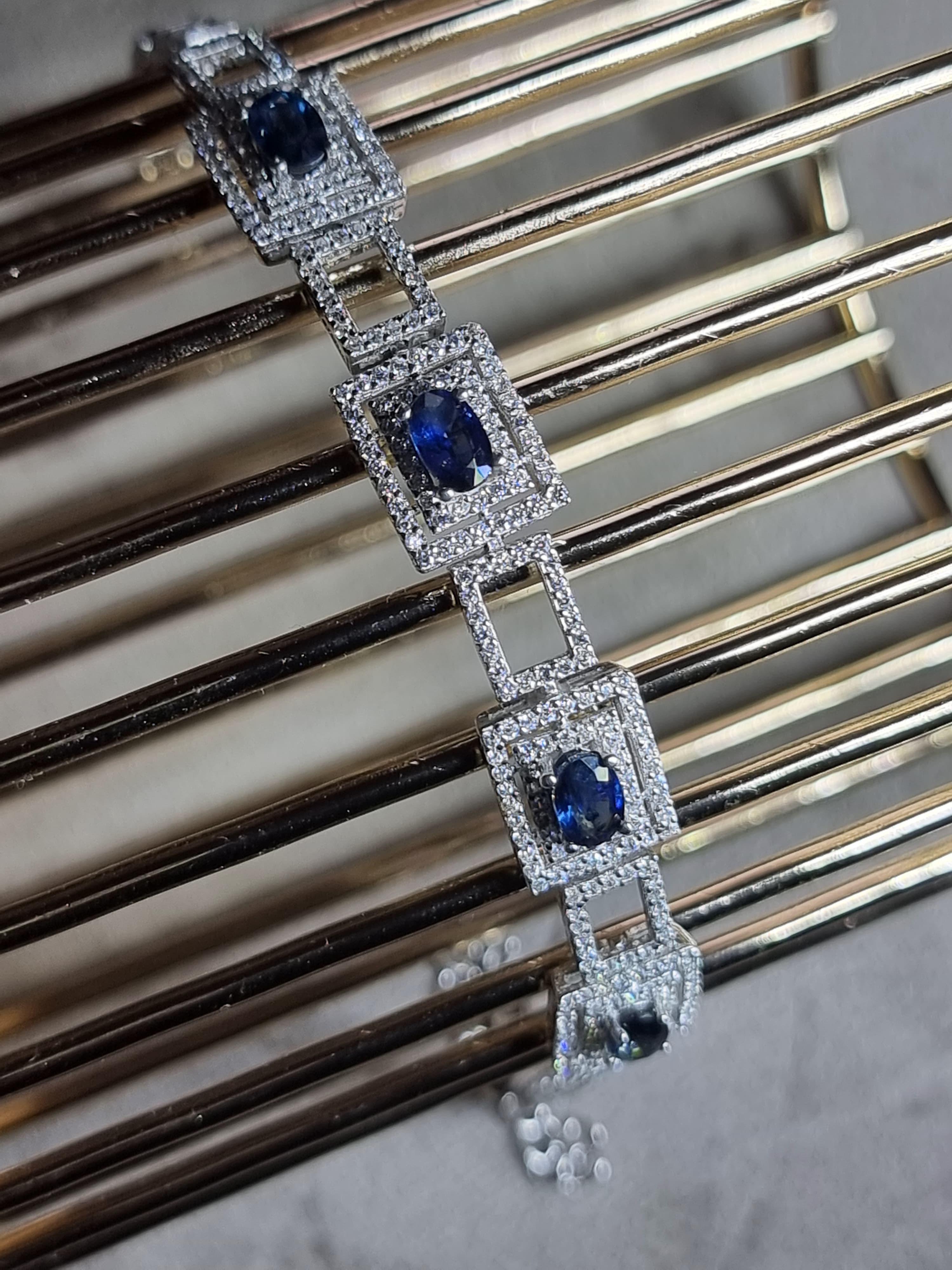 2.6 ctw Natural Blue Sapphire Square Tennis Bracelet For Sale 1