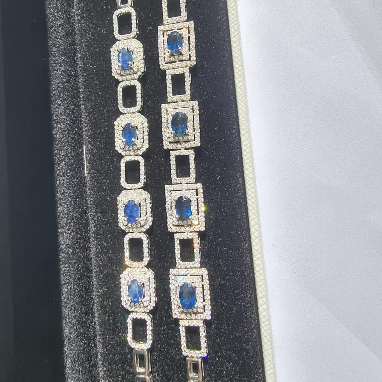 2.6 ctw Natural Blue Sapphire Square Tennis Bracelet For Sale 3