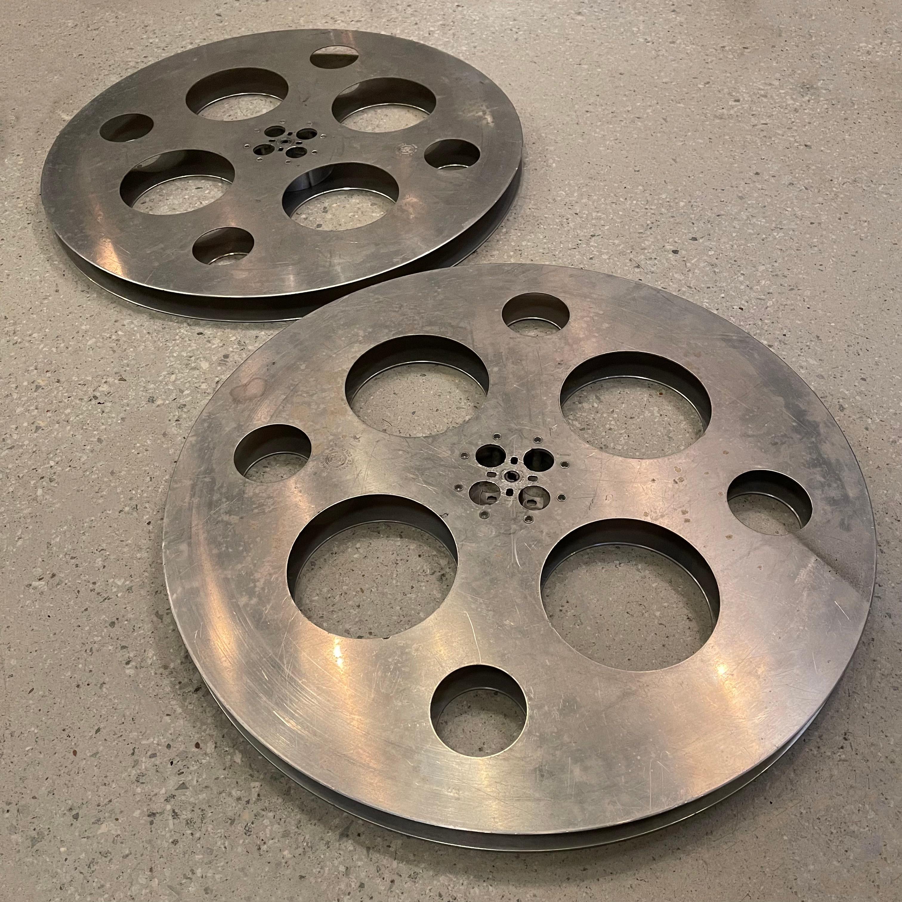 26 Zoll Durchmesser Industrielle Aluminium-Filmregale aus Aluminium von Goldberg Brothers (amerikanisch) im Angebot