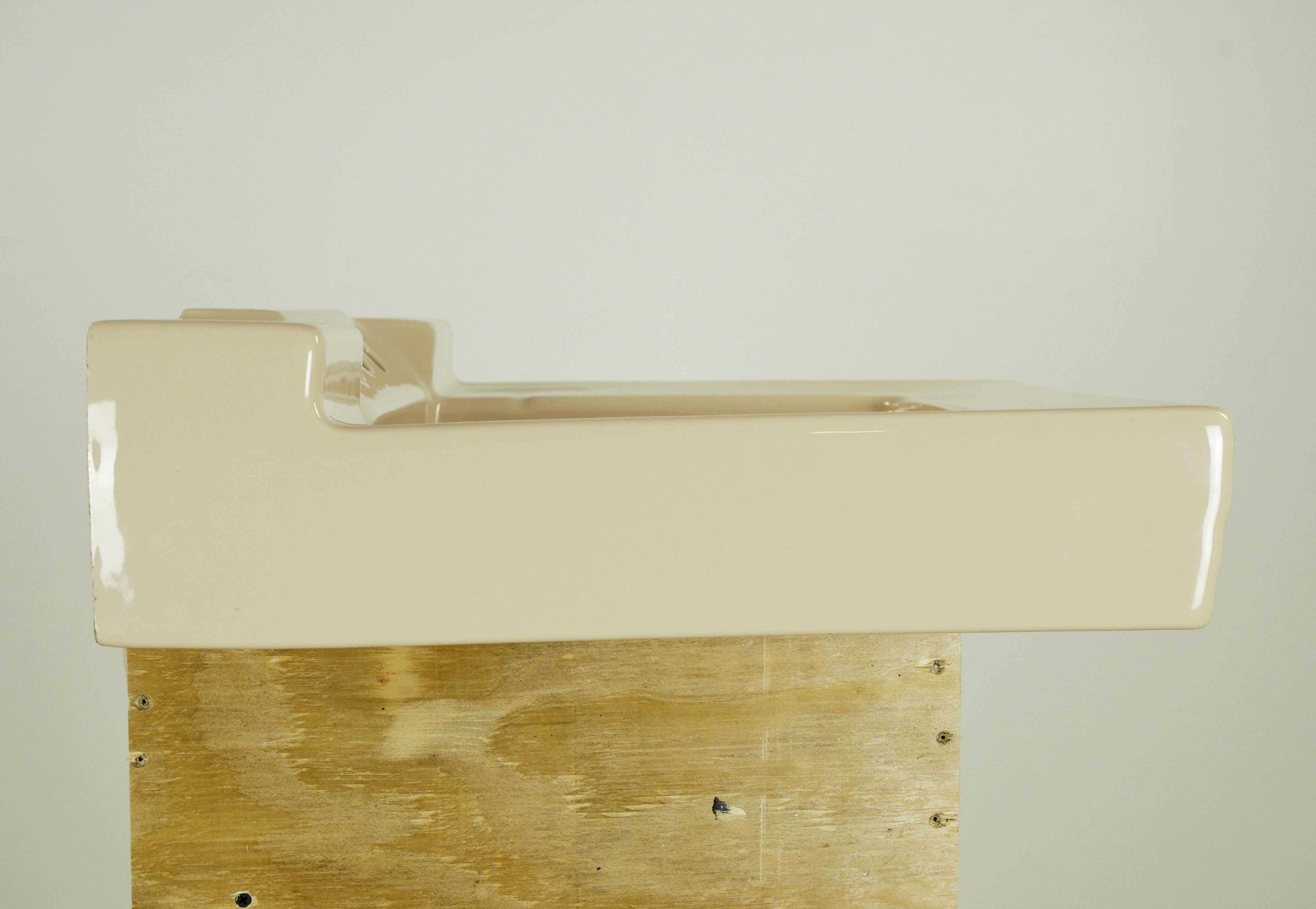 20th Century 26 in. Tan Ceramic Rheem Richmond Wall Sink For Sale