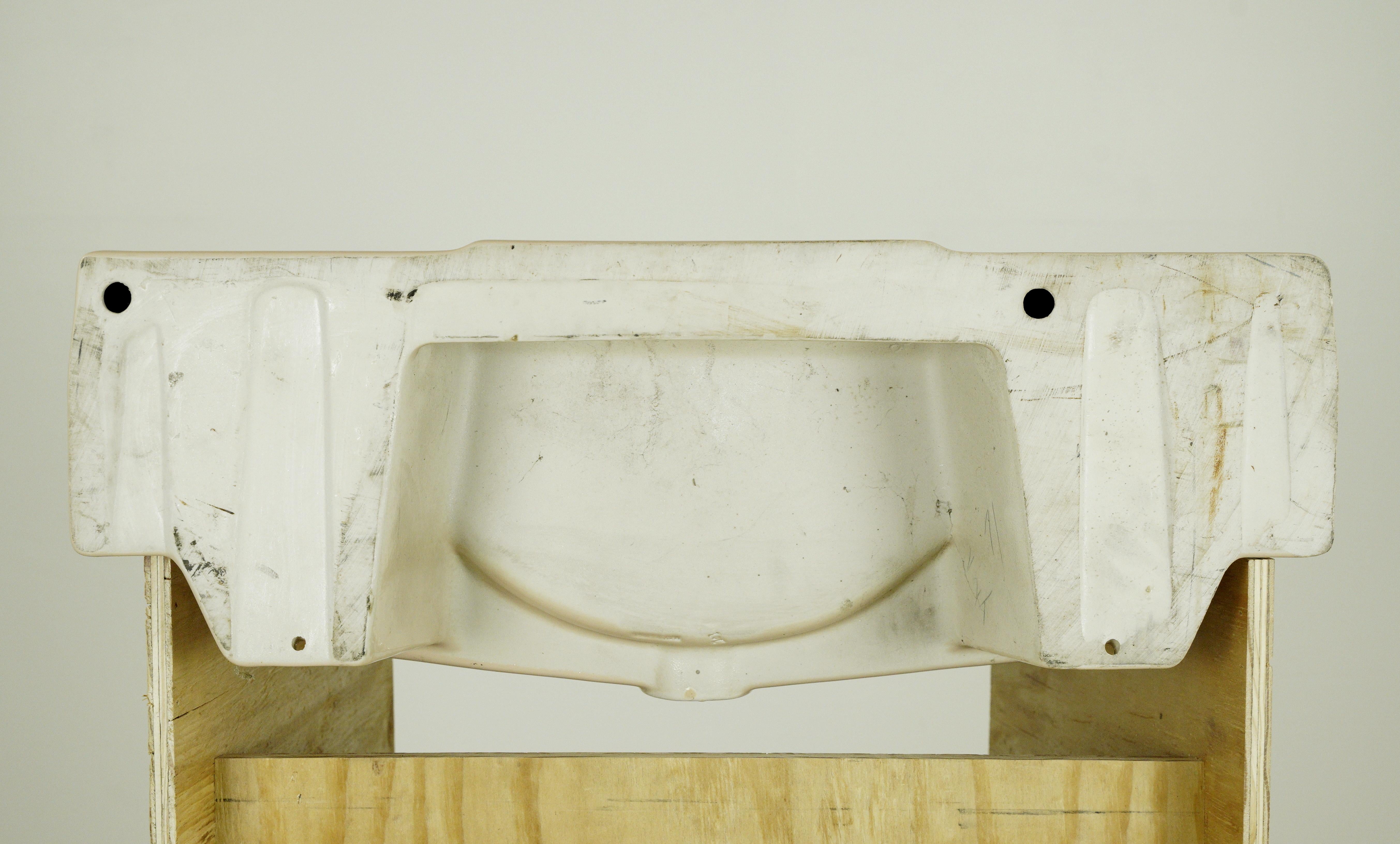 26 in. Tan Ceramic Rheem Richmond Wall Sink For Sale 2
