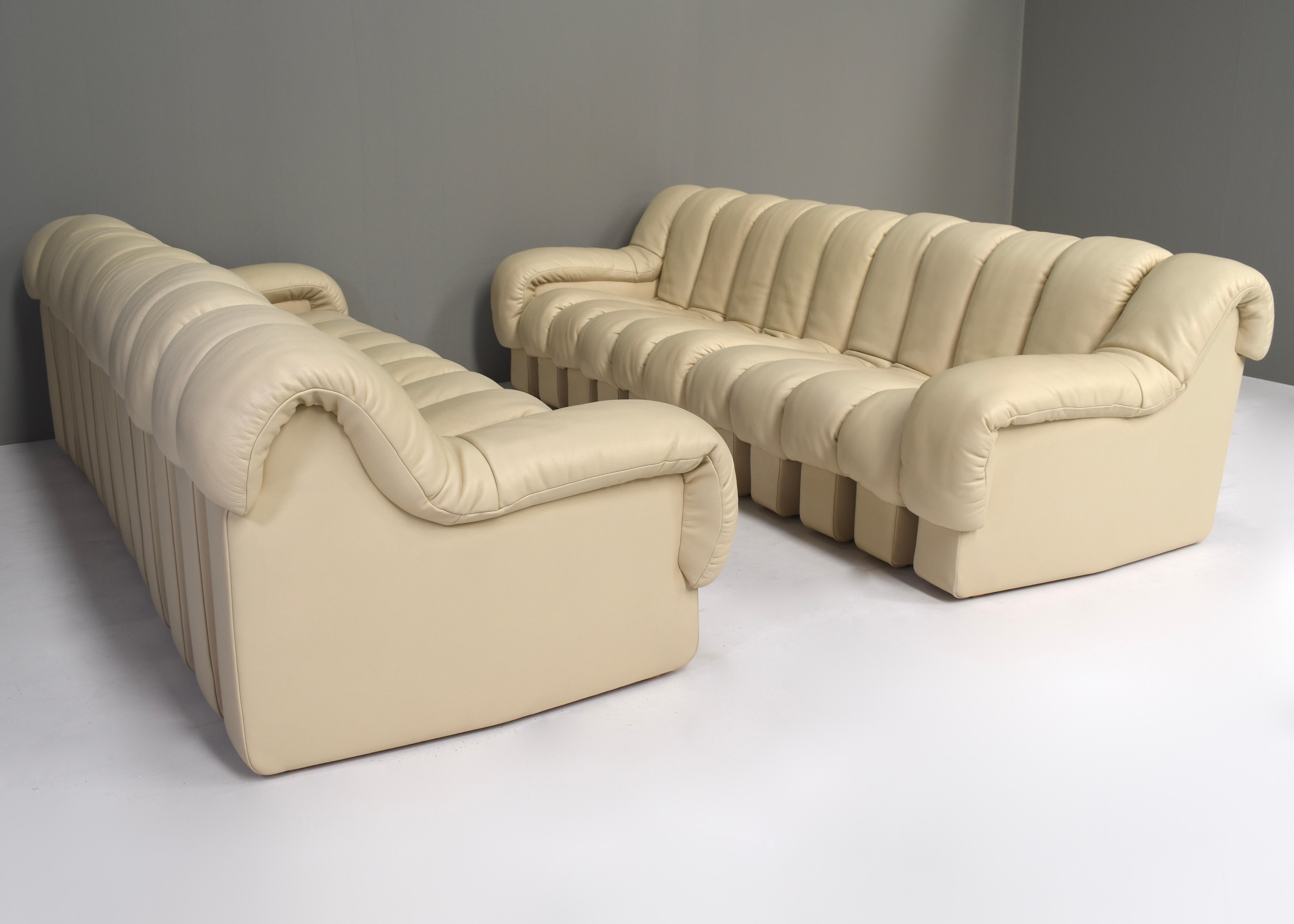 26 Pieces Ds600 Sectional Sofa and Chairs by De Sede in Crème Leather 5