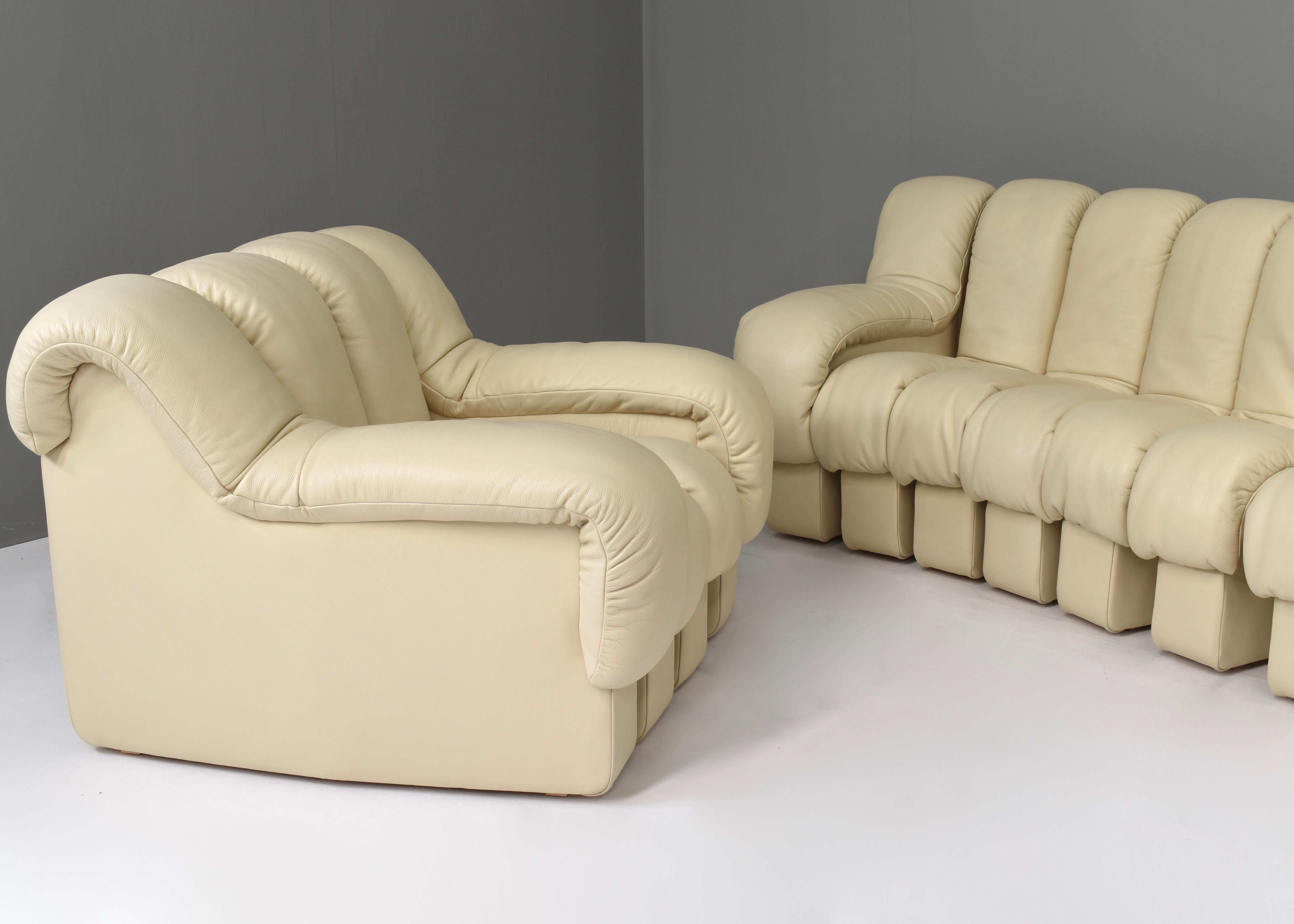 26 Pieces Ds600 Sectional Sofa and Chairs by De Sede in Crème Leather 2