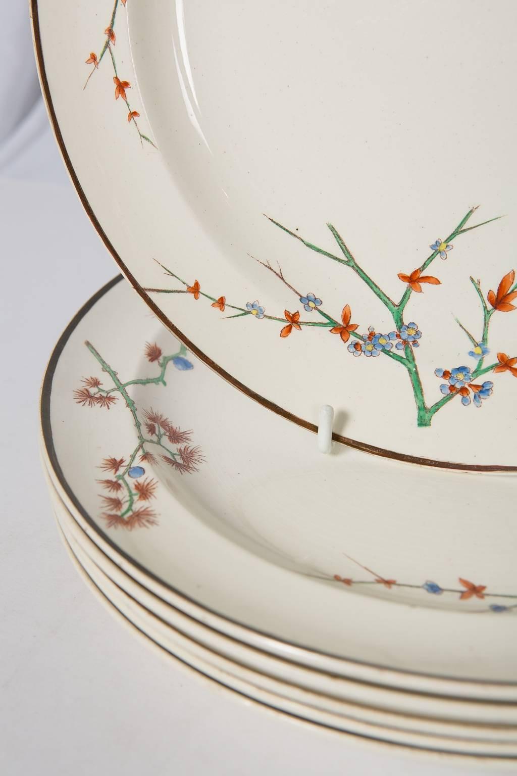 Painted 26 Wedgwood Creamware Dinner Plates with Thistle Design Made, circa 1880 For Sale
