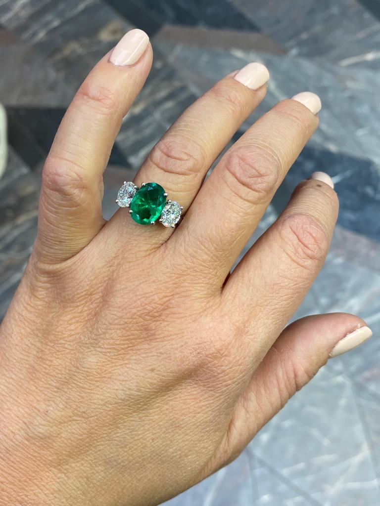 2.60 Carat Columbian Emerald and Diamond Three Stone Platinum Engagement Ring For Sale 2