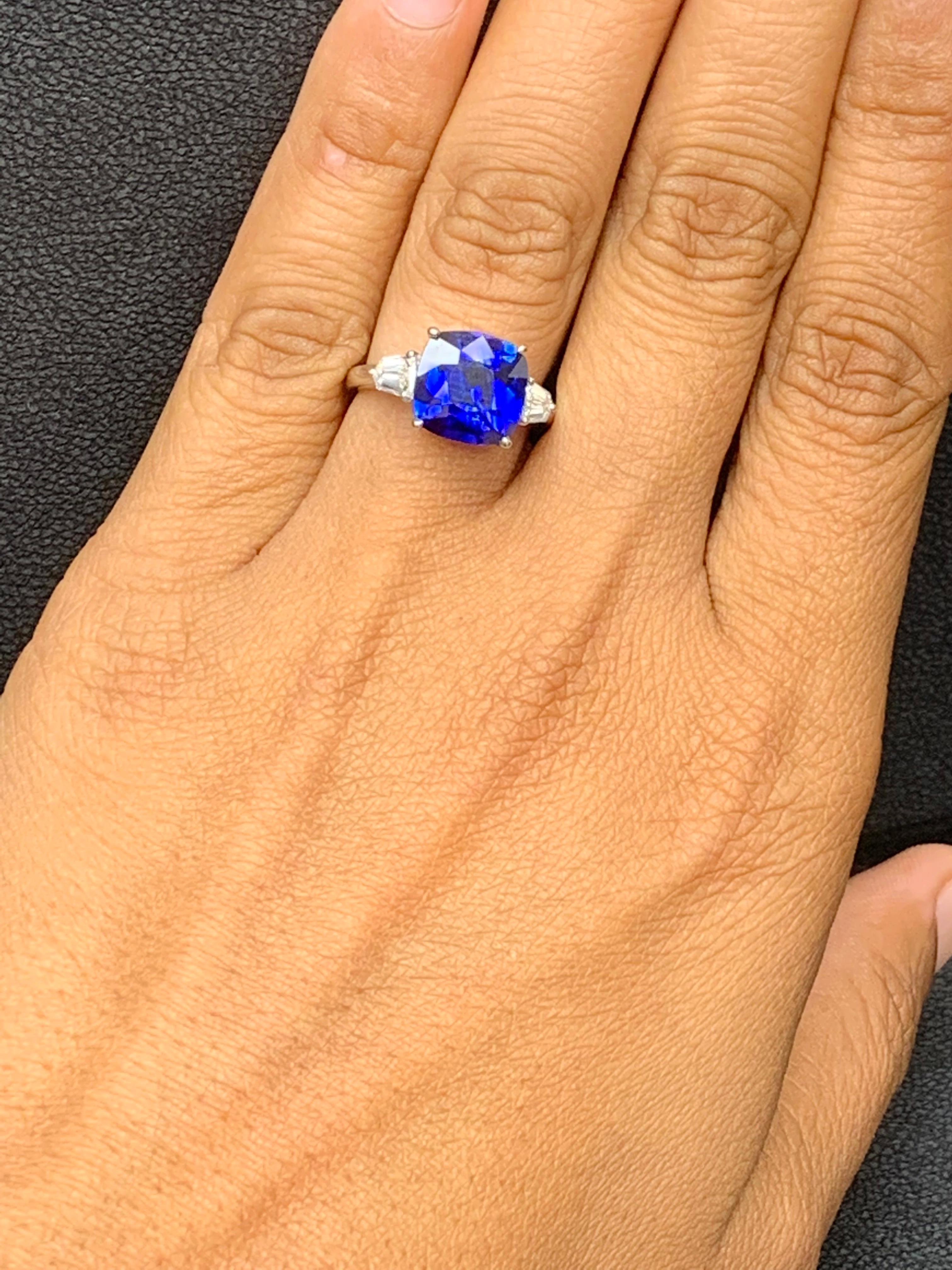 2.60 Carat Cushion Cut Blue Sapphire Diamond Three-Stone Ring in Platinum For Sale 9