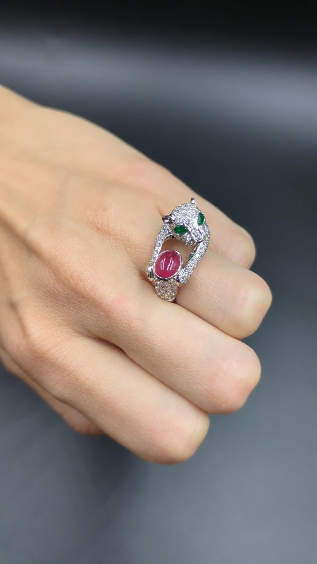 2.60 Carat Diamond and 1.75 Carat Ruby Panther Ring In New Condition For Sale In New York, NY