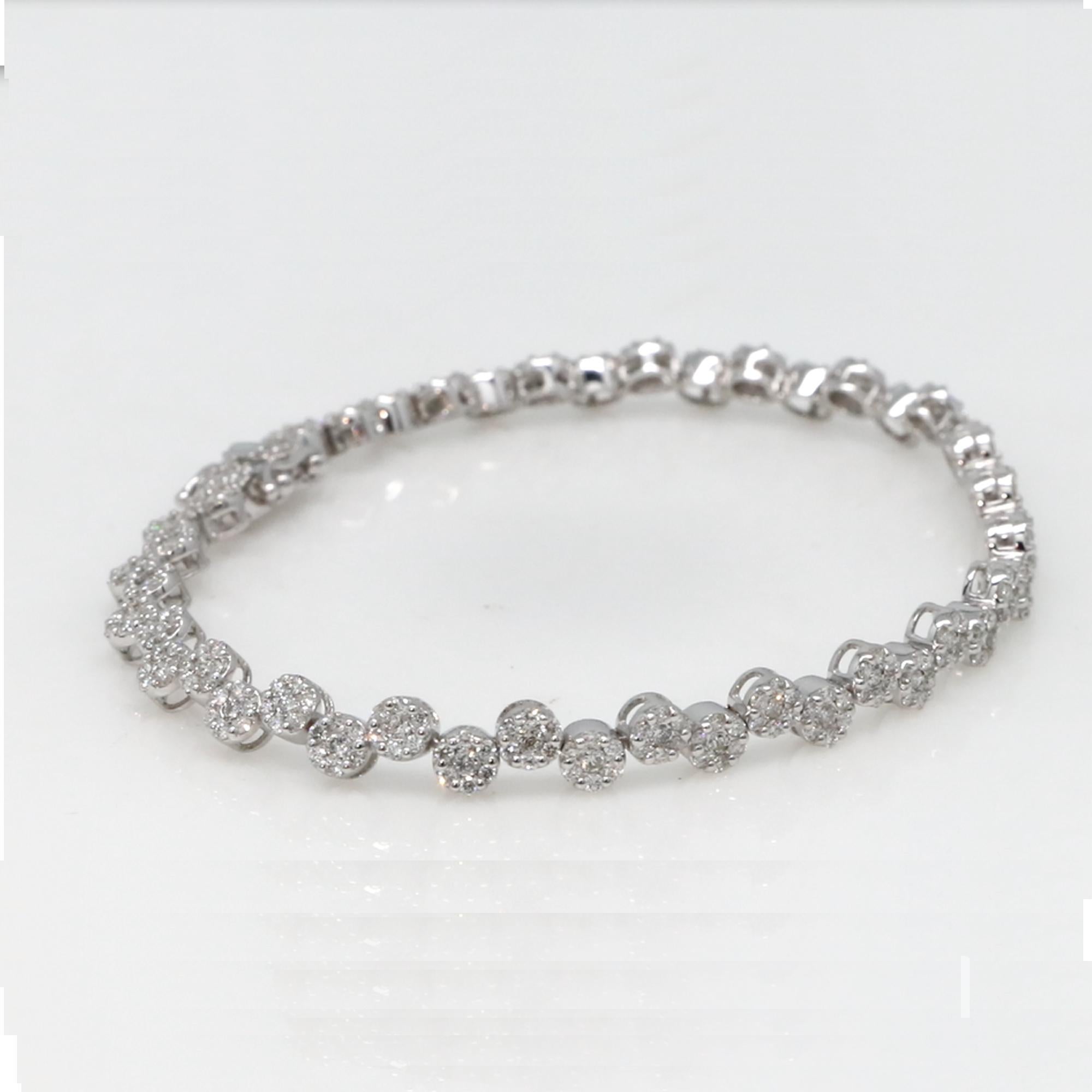 Round Cut 2.60 Carat Diamond Multi Round Disc Charm Bracelet 14k White Gold Fine Jewelry For Sale