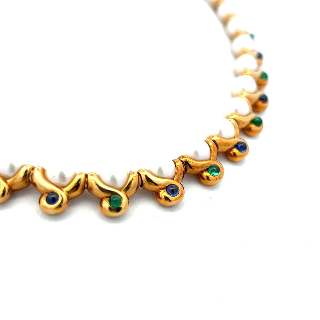 2,60 Karat Smaragd und Saphir 6.1-7.1MM Perle 18K YG Gliederhalskette Damen im Angebot