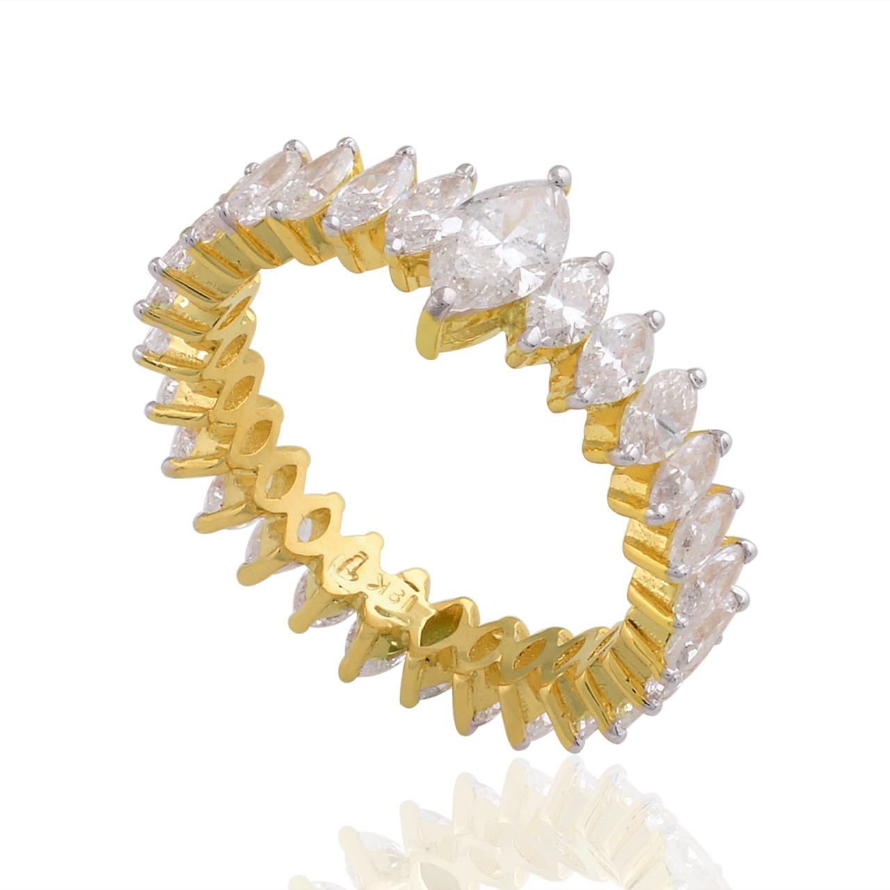 Moderne Bague en or 14 carats avec diamants taille marquise de 2,60 carats en vente