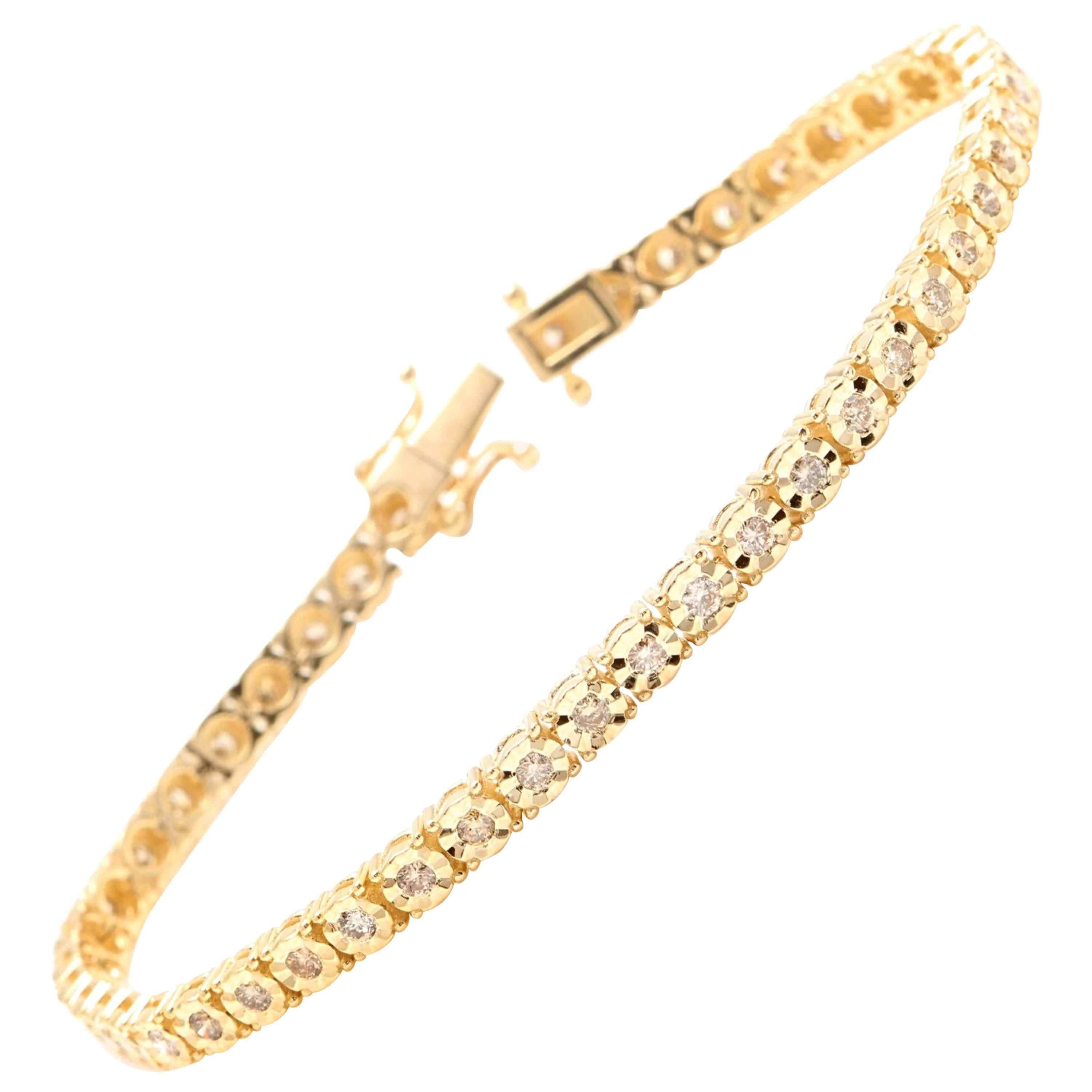 2.60 Carat Natural Diamond 14 Karat Solid Yellow Gold Tennis Bracelet For Sale