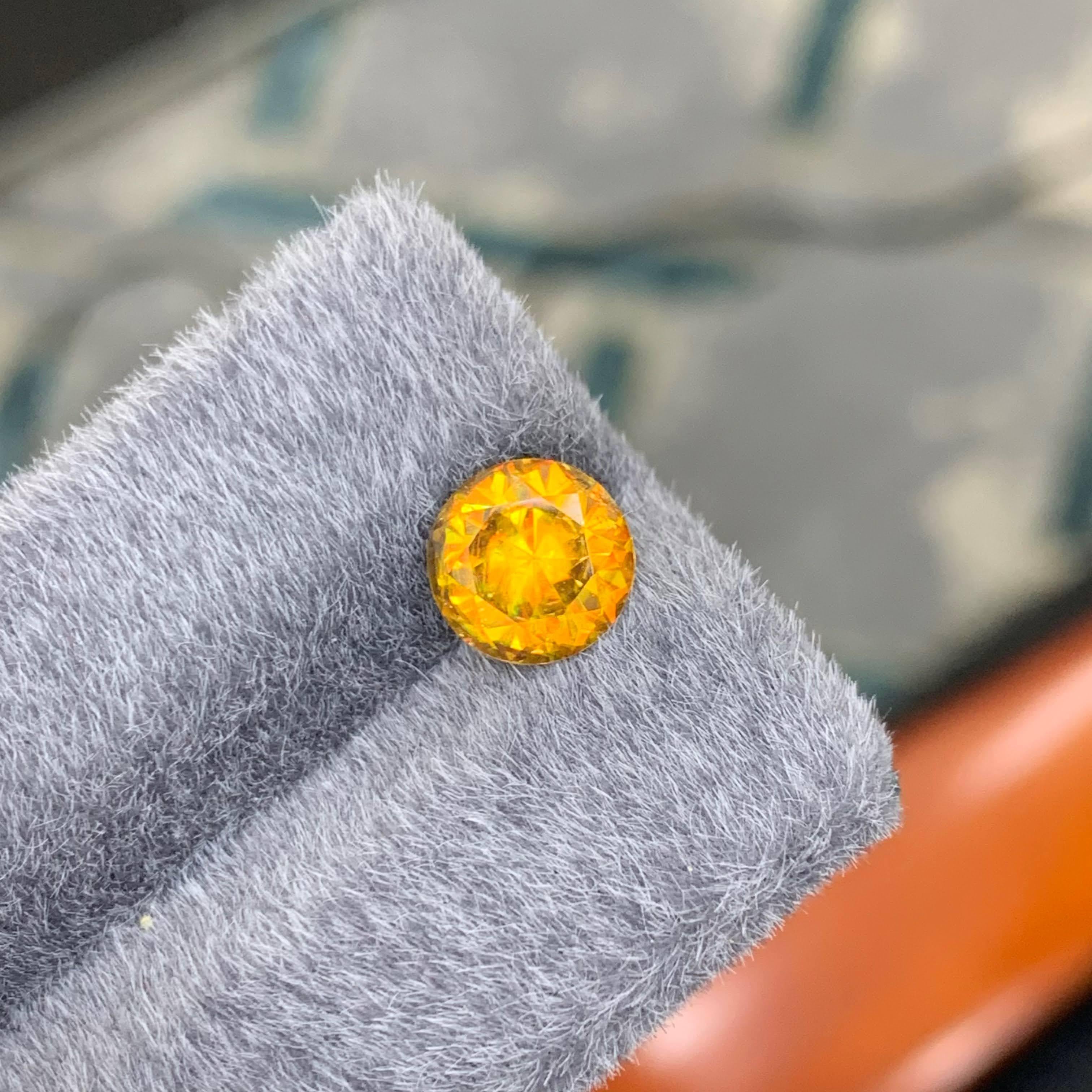 2,60 Quilates Piedra Esfena Natural Suelta Efecto Fuego Talla Redonda Gema Paquistaní en venta 3