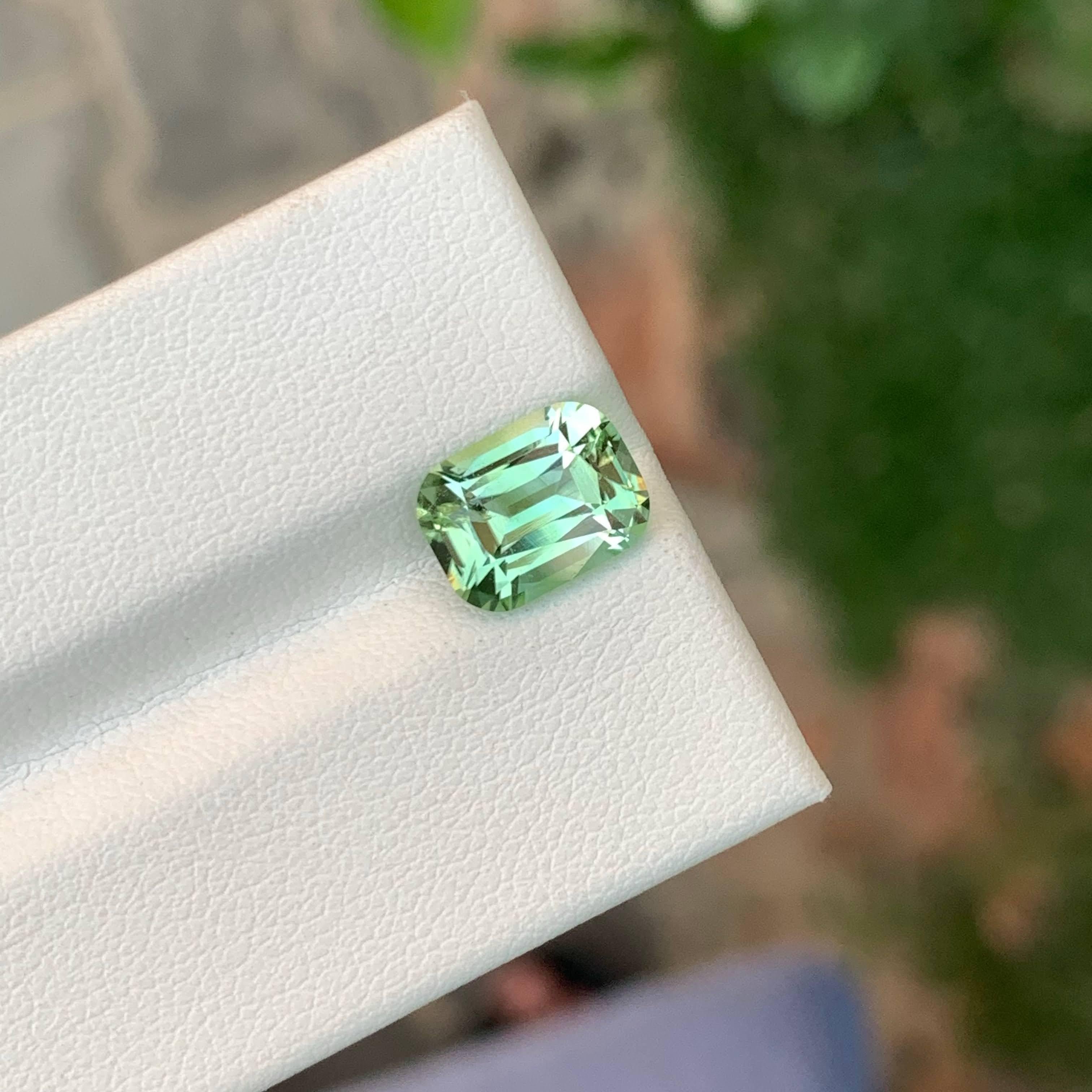 2.60 Carat Natural Loose Mint Green Tourmaline Stone Cushion Cut Afghan Gemstone (pierre précieuse afghane) en vente 3