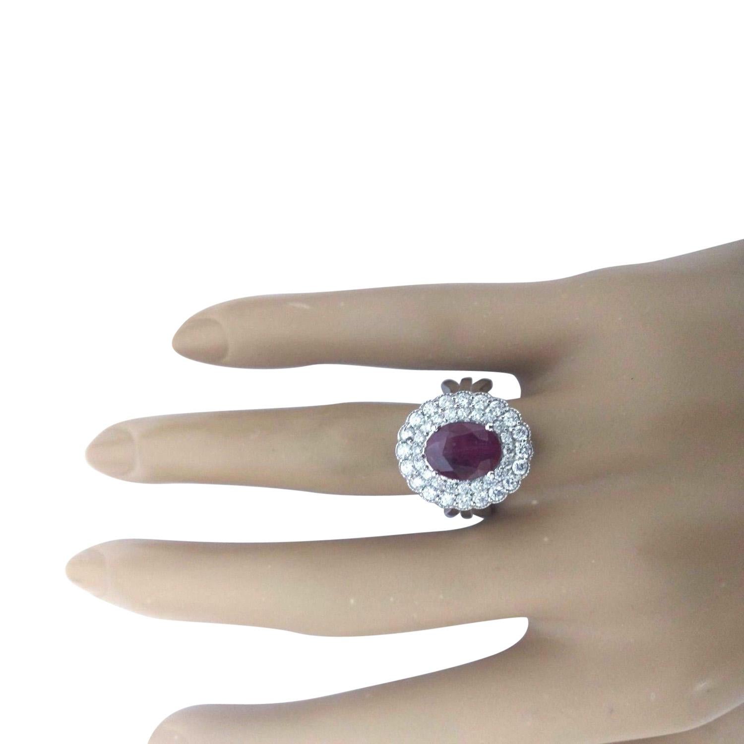 Natural Ruby 14 Karat Solid White Gold Diamond Ring In New Condition For Sale In Los Angeles, CA